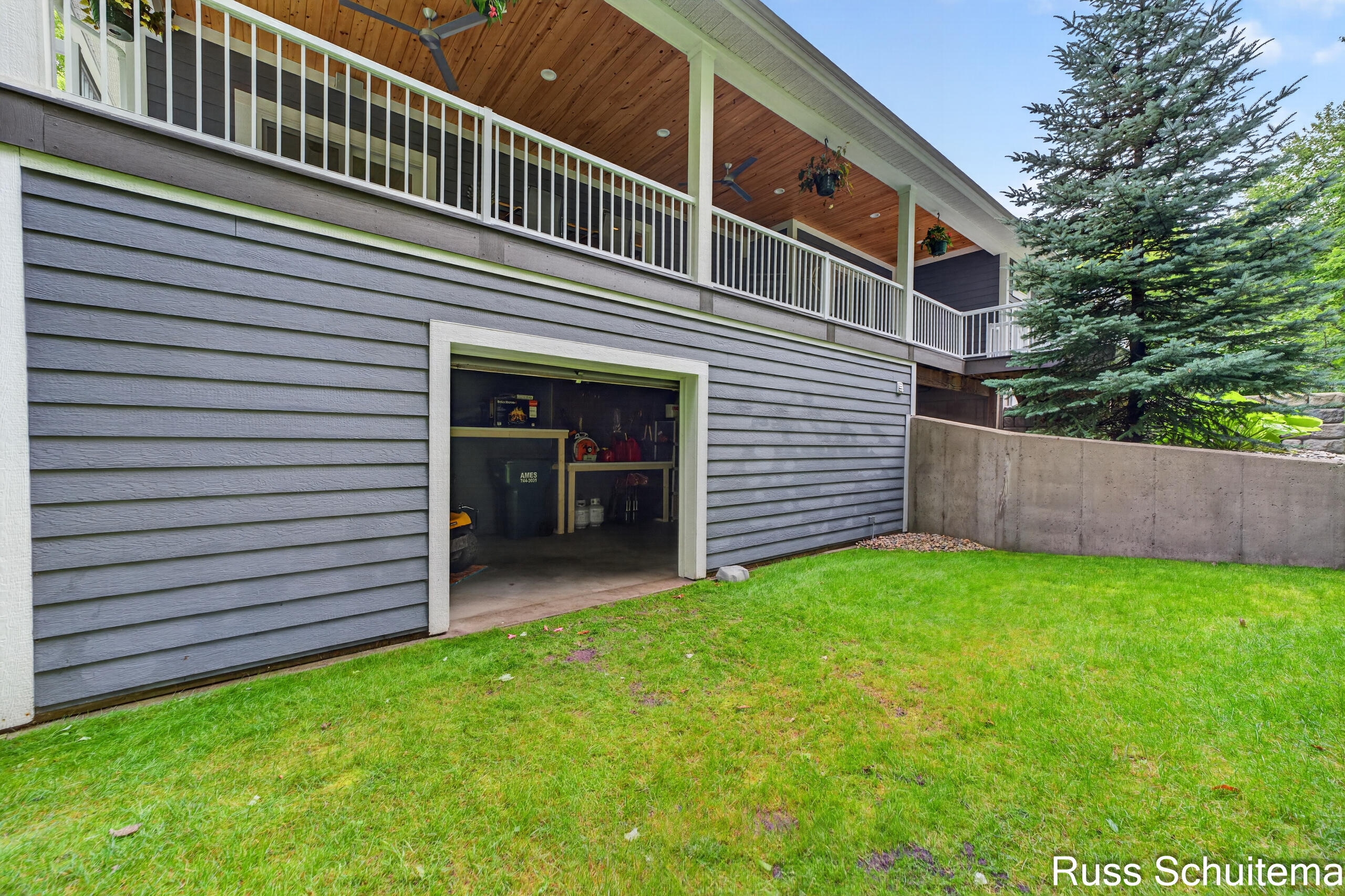 6335 Silverton Drive Norton Shores MI 49444