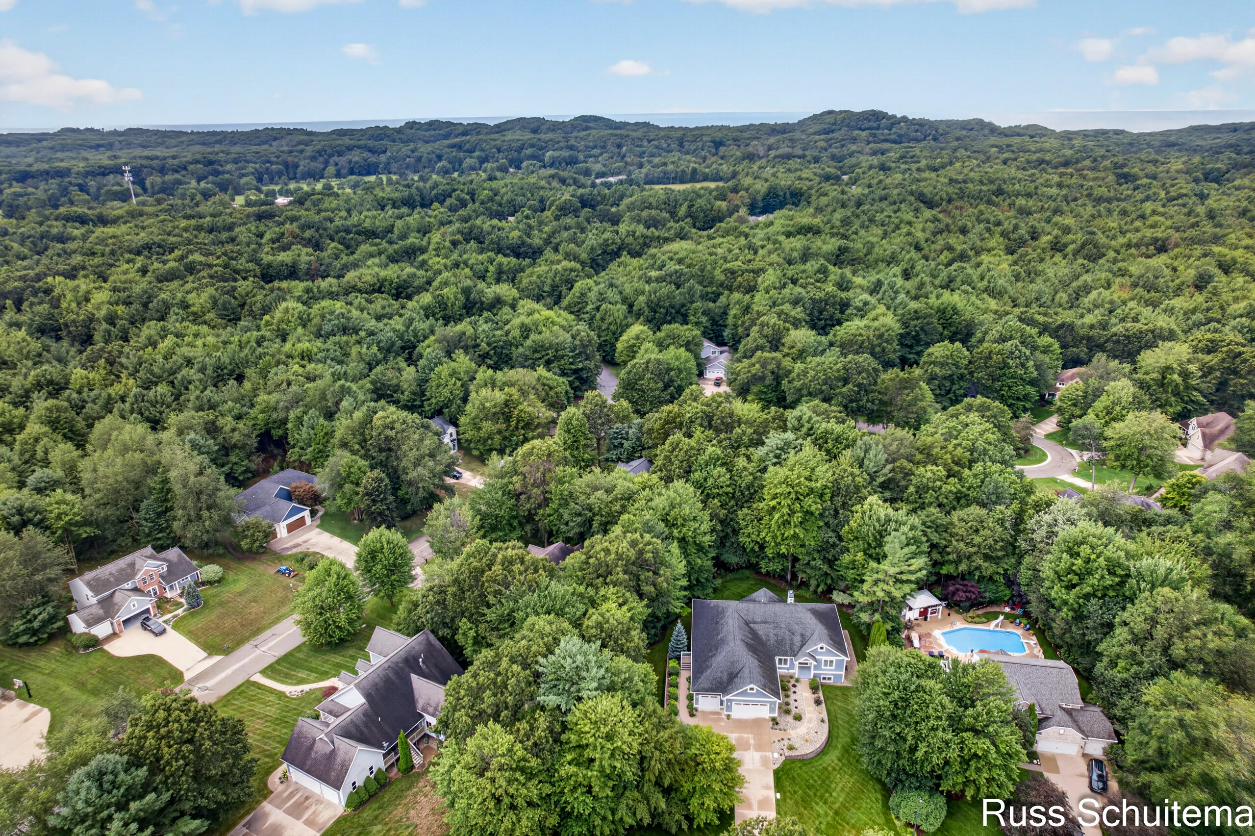 6335 Silverton Drive Norton Shores MI 49444