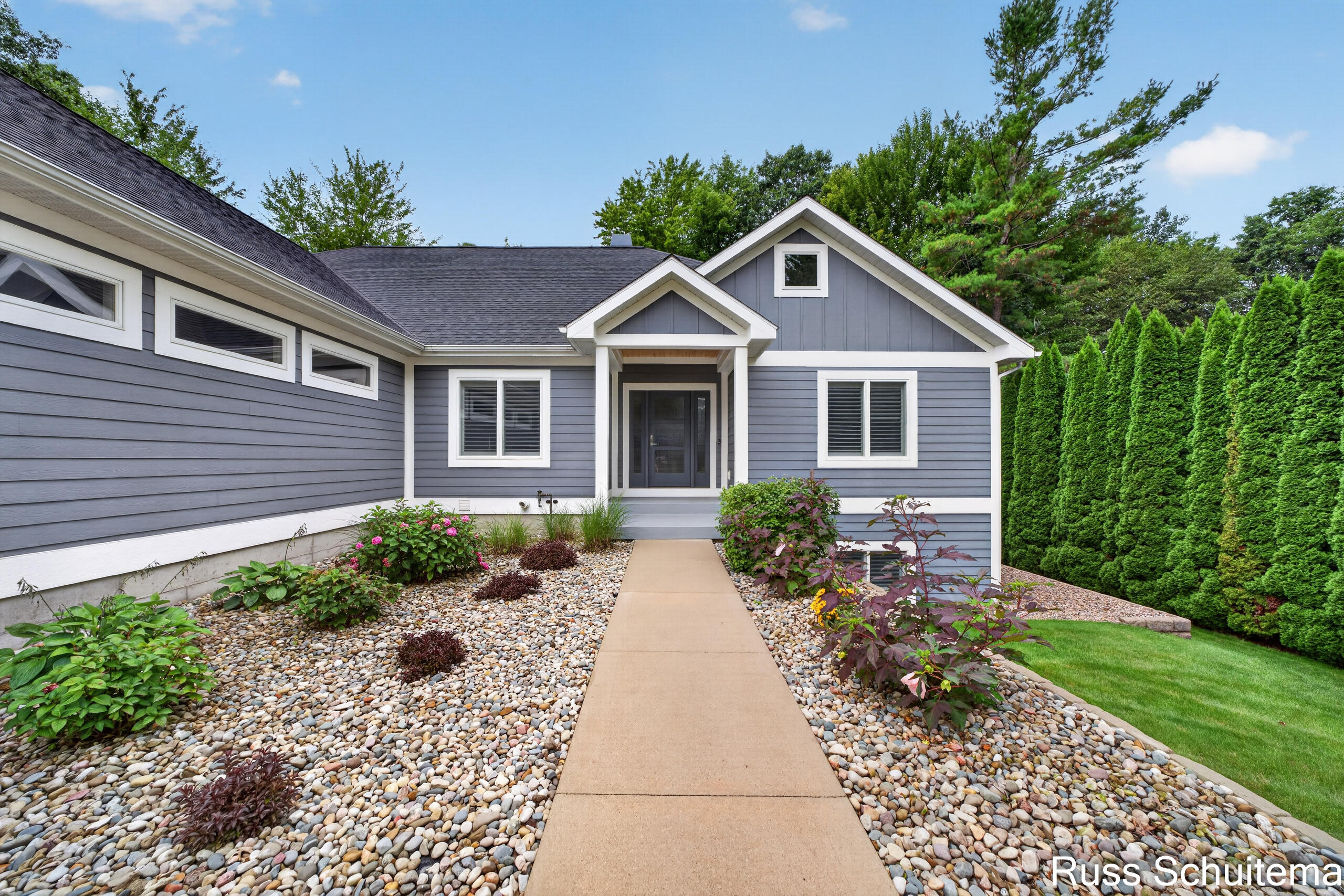6335 Silverton Drive Norton Shores MI 49444
