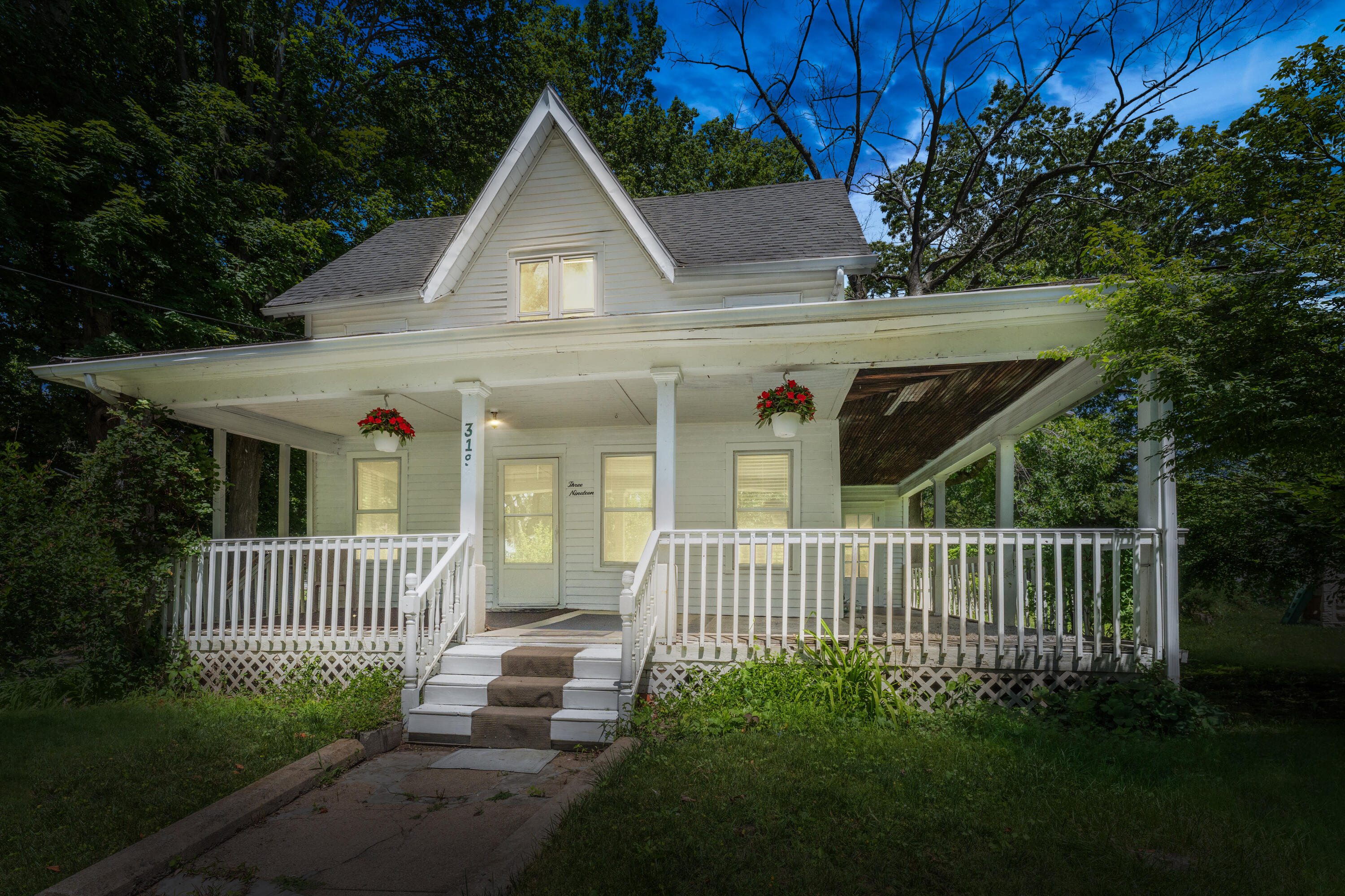 319 S 5th Street Niles MI 49120