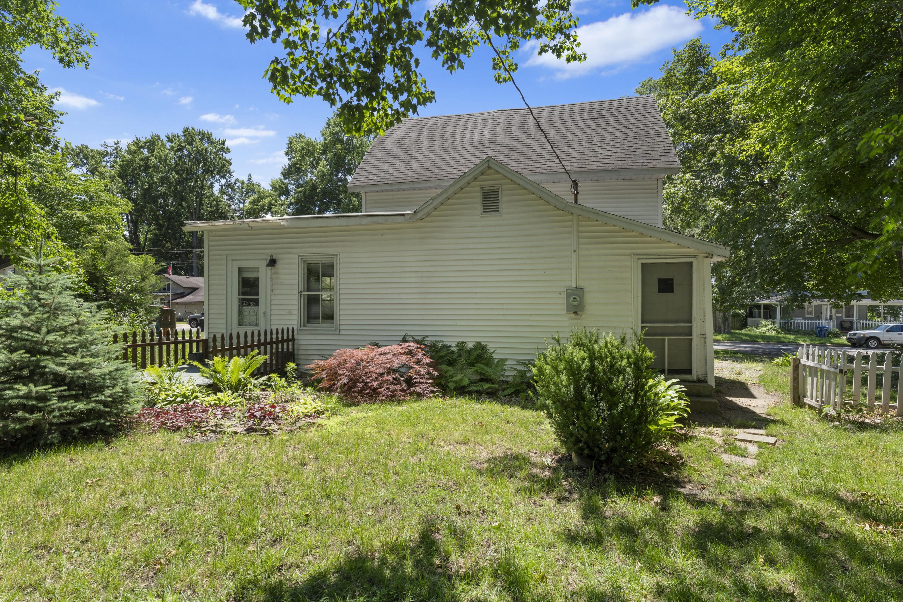 319 S 5th Street Niles MI 49120