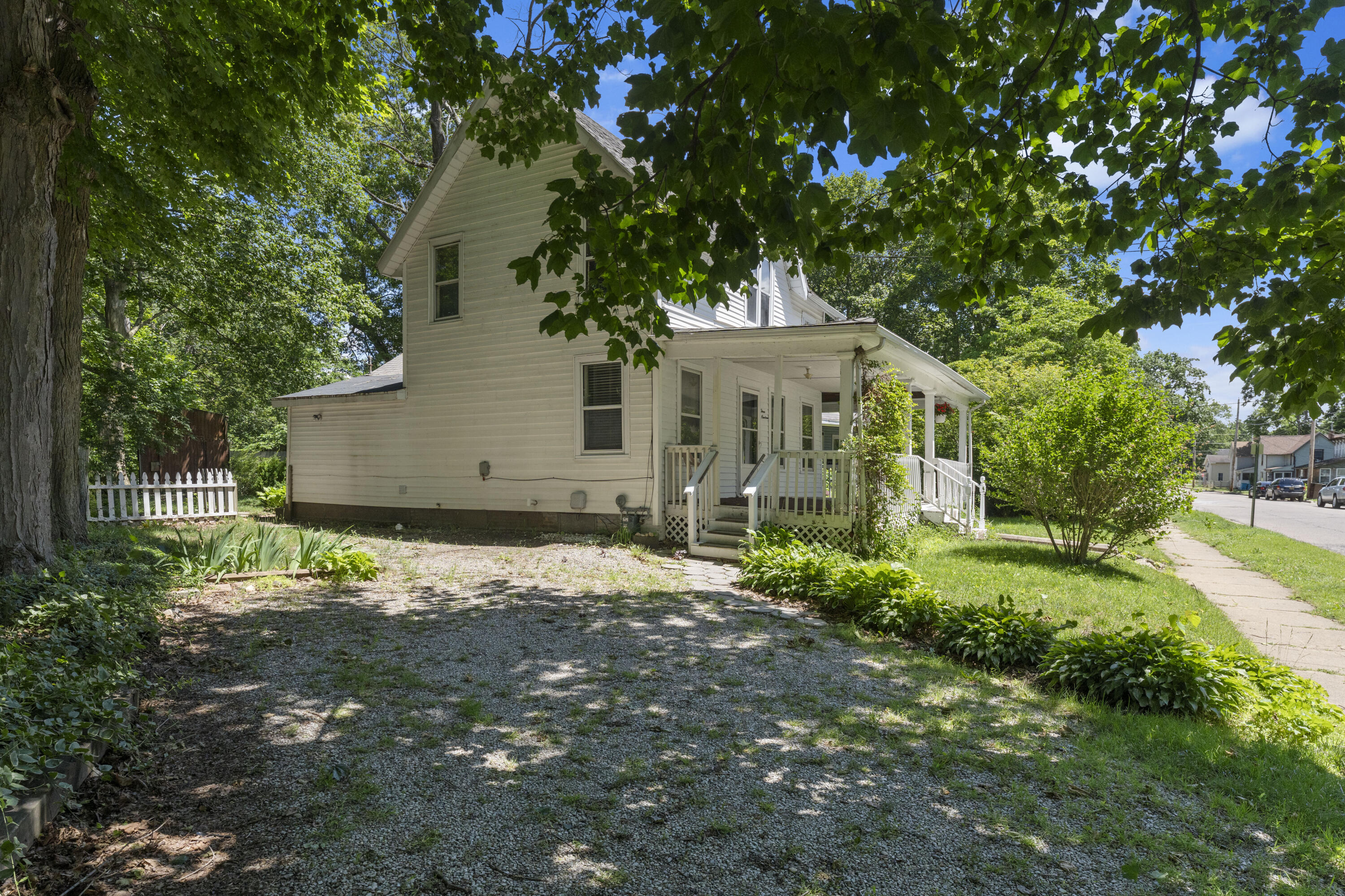 319 S 5th Street Niles MI 49120
