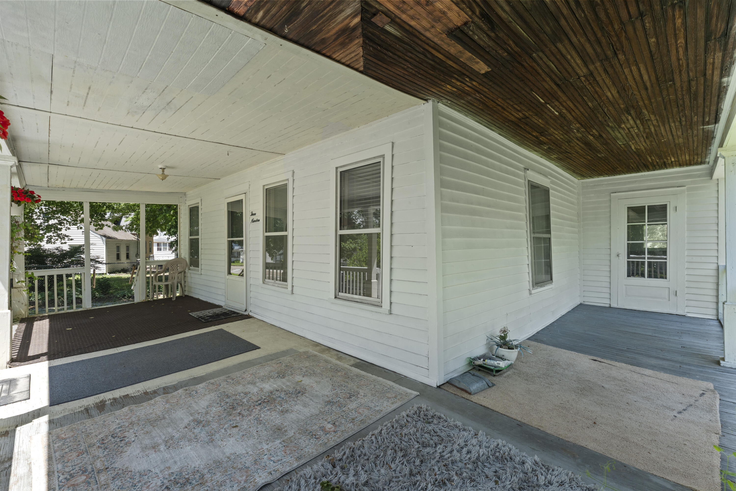 319 S 5th Street Niles MI 49120