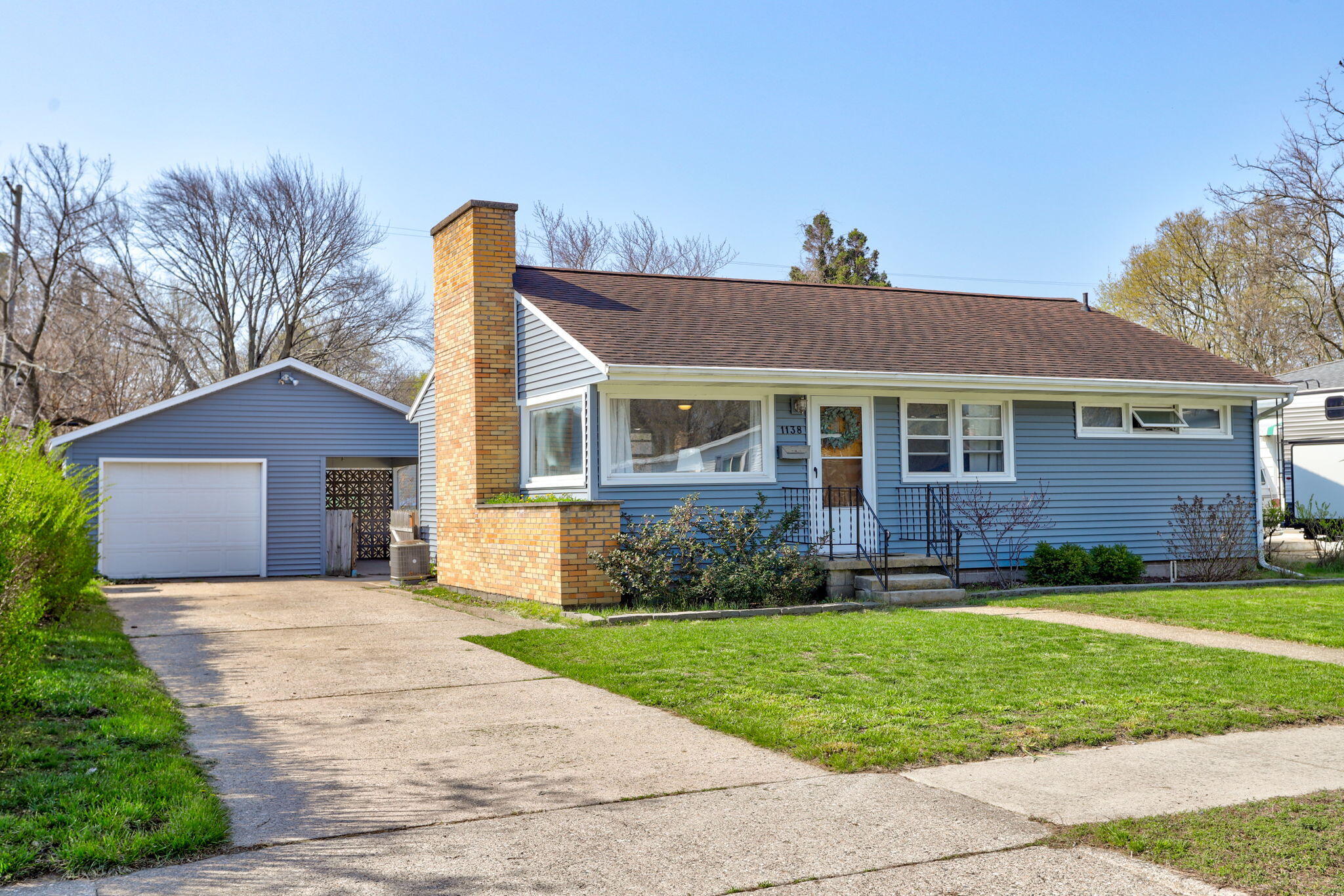 1138 Park Avenue Grand Haven MI 49417