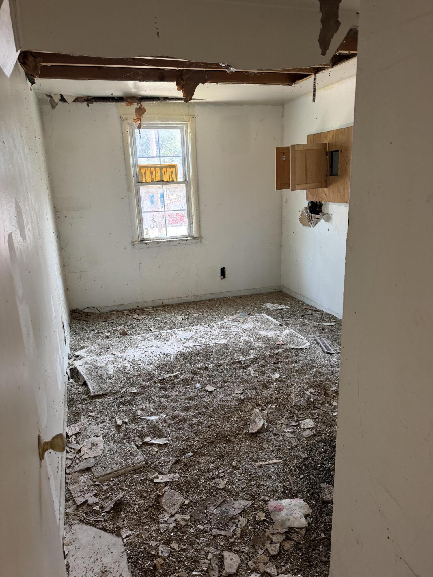 186 E Isabella Avenue Muskegon MI 49442