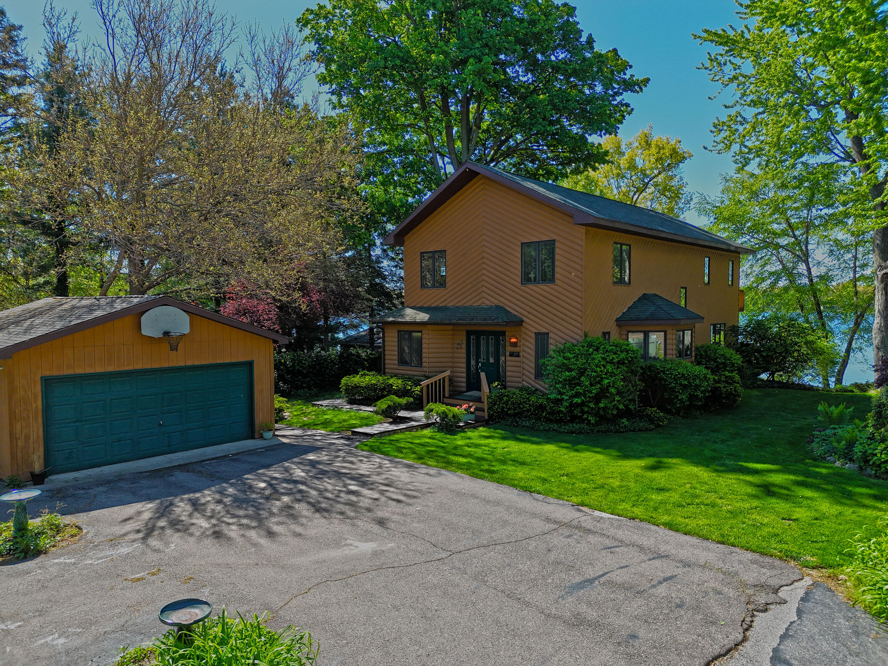 94579 County Road 690 Dowagiac MI 49047