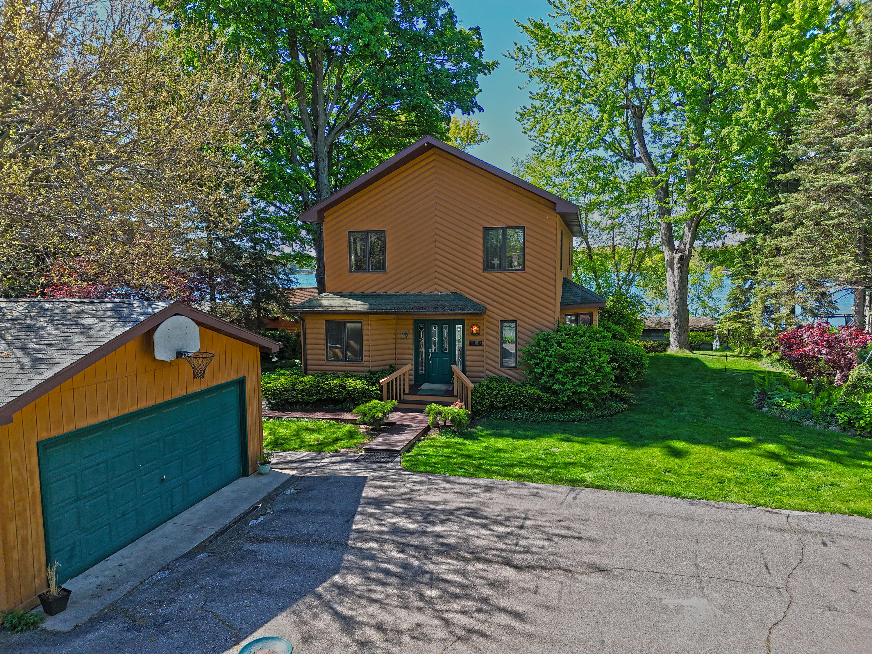 94579 County Road 690 Dowagiac MI 49047