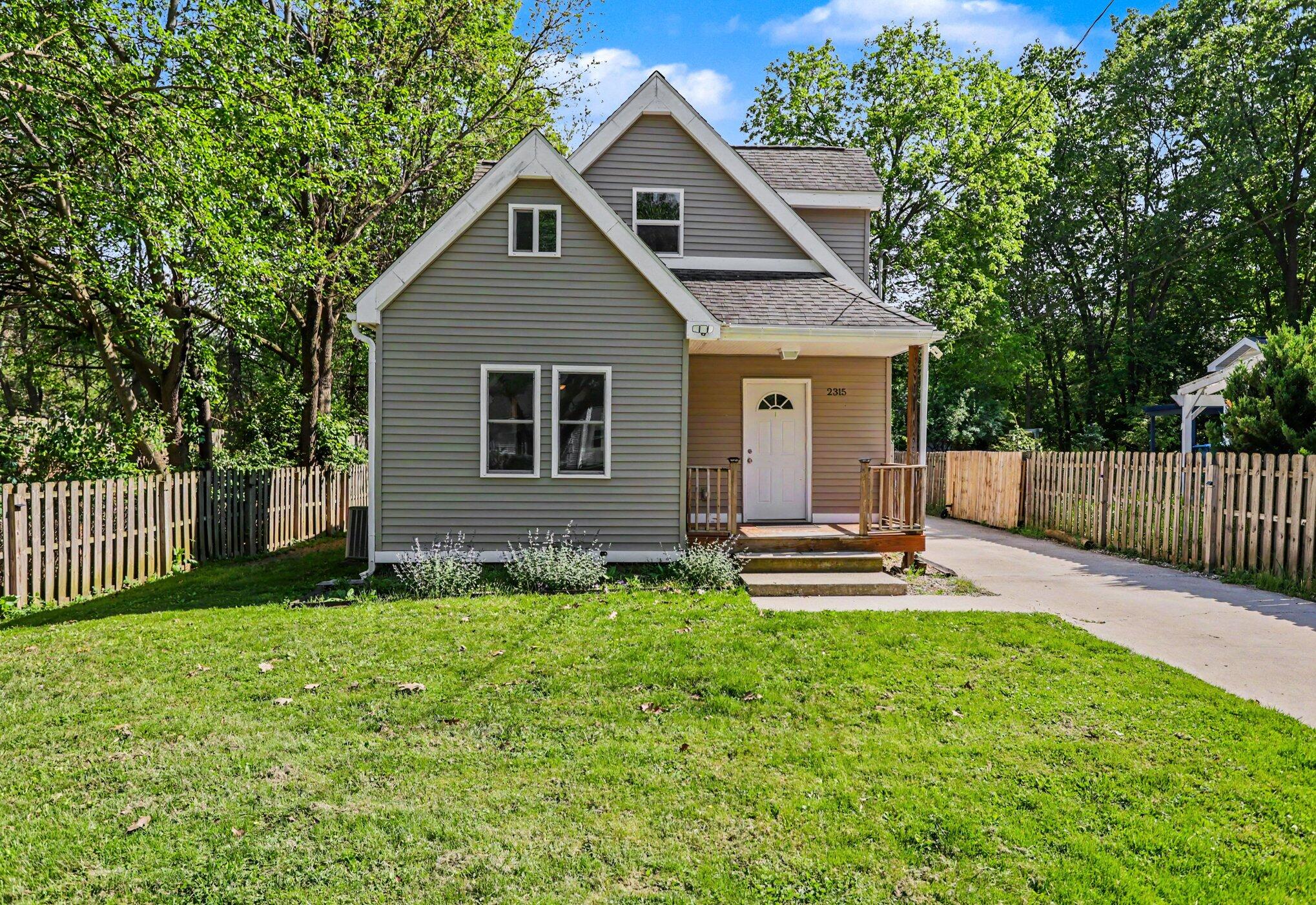 2315 Stevens Avenue Kalamazoo MI 49008