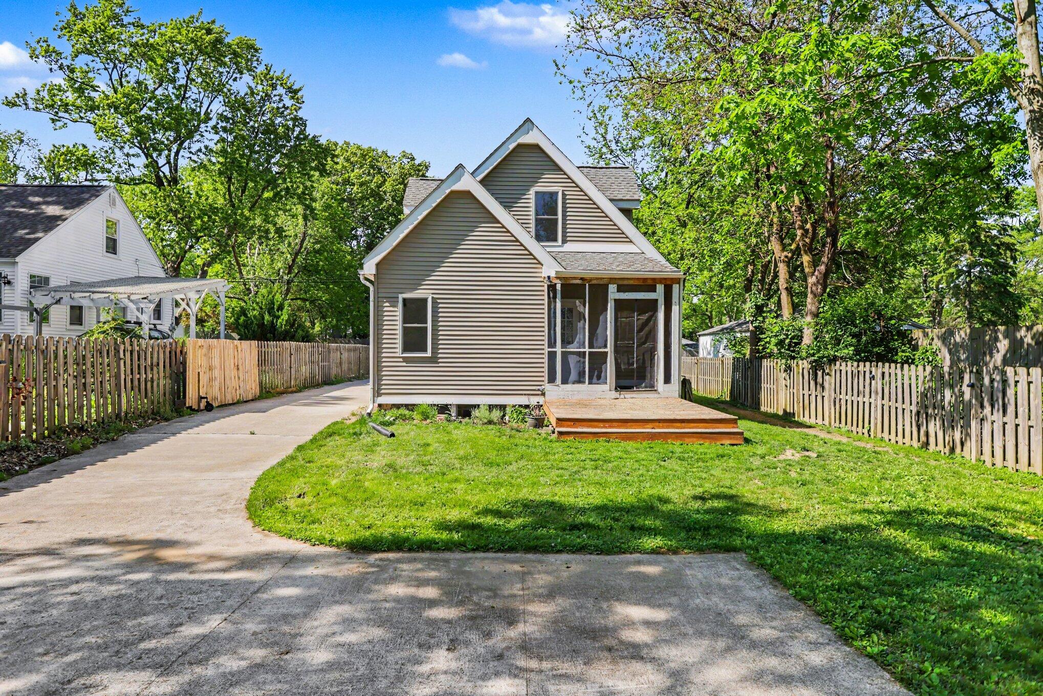 2315 Stevens Avenue Kalamazoo MI 49008