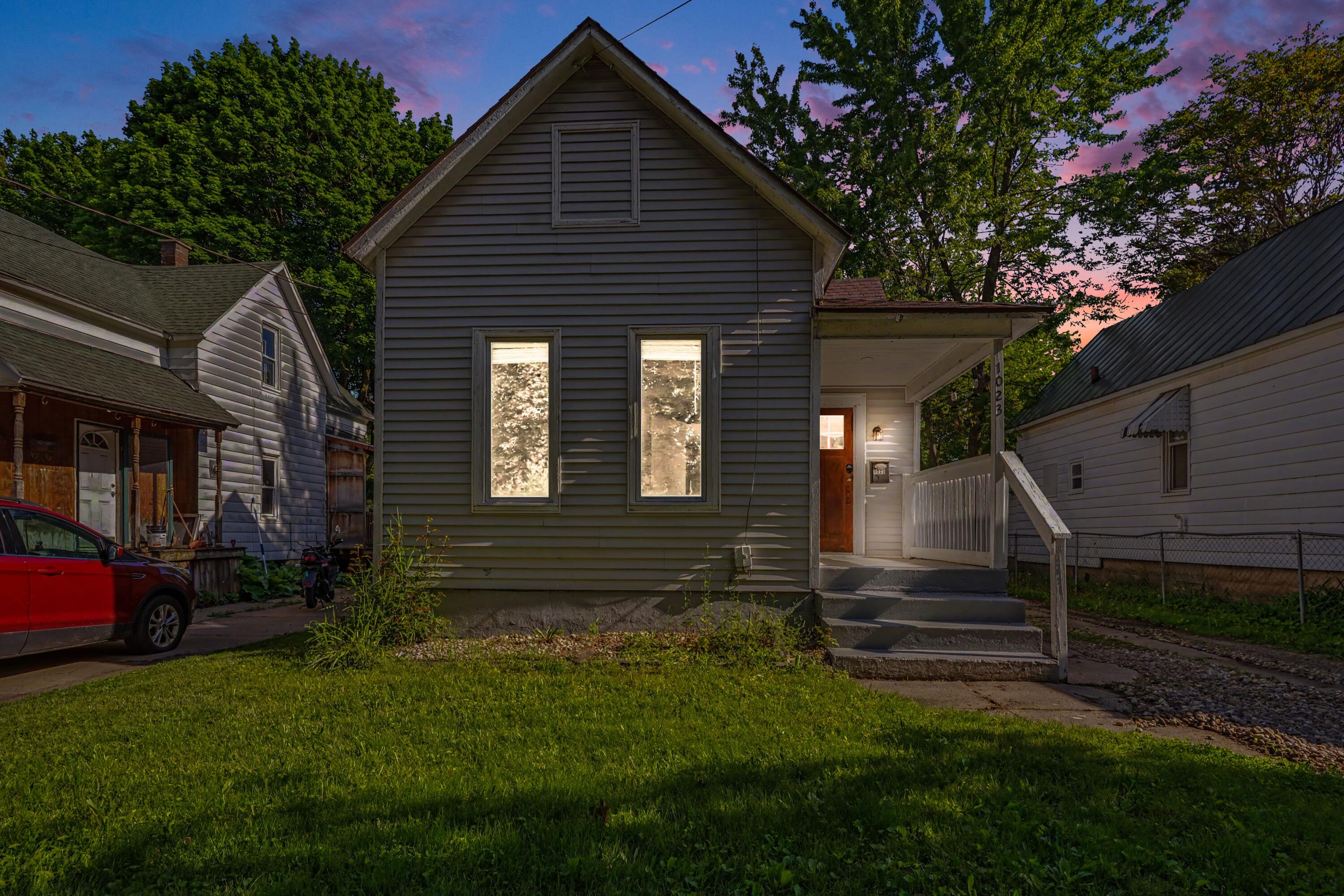1023 Pulawski Street SW Grand Rapids MI 49504