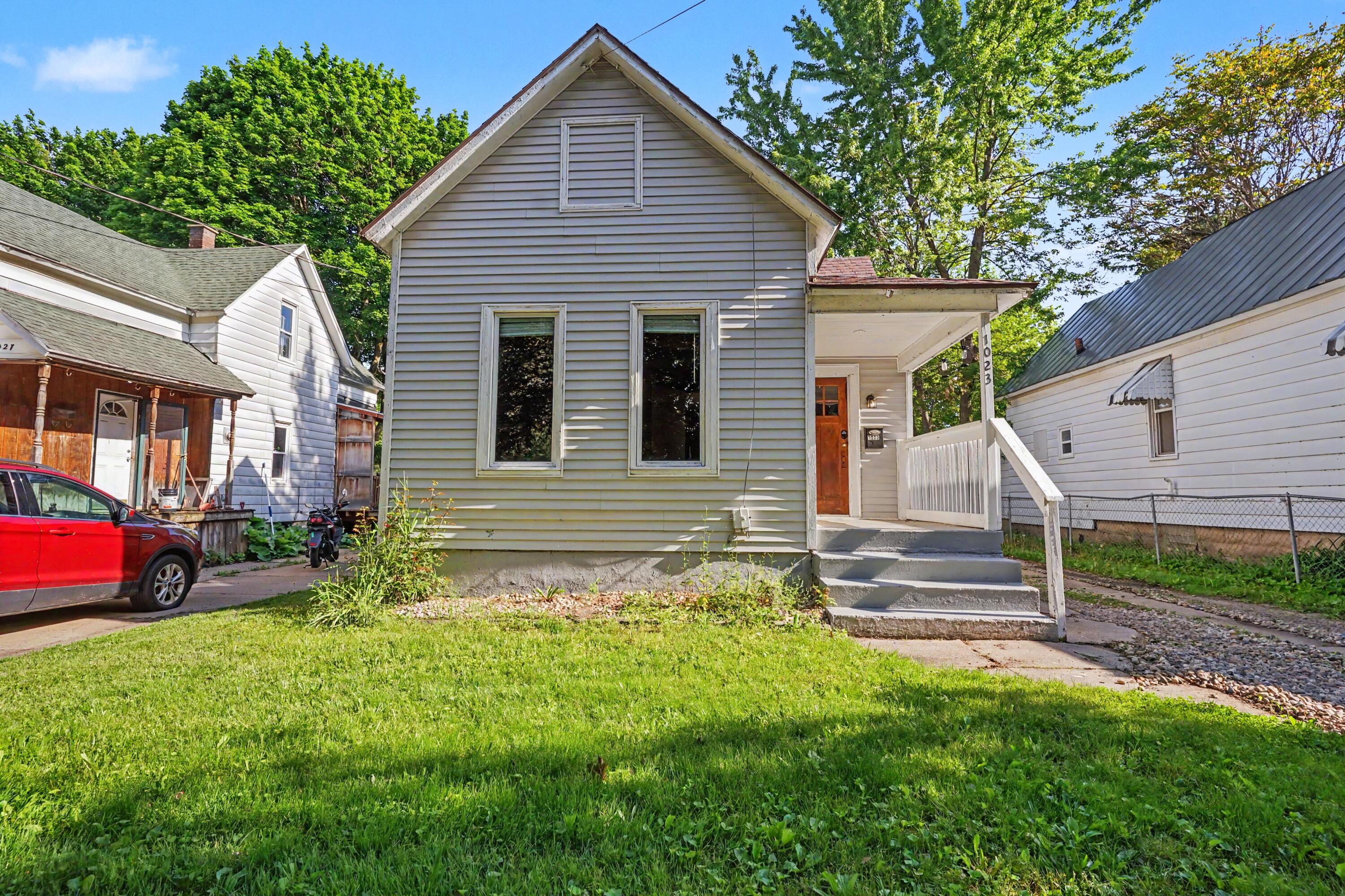 1023 Pulawski Street SW Grand Rapids MI 49504