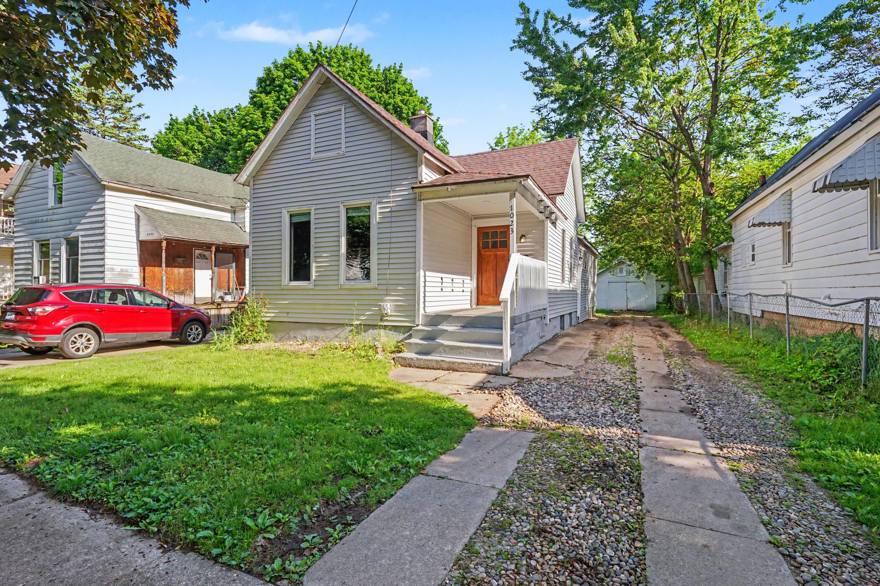 1023 Pulawski Street SW Grand Rapids MI 49504