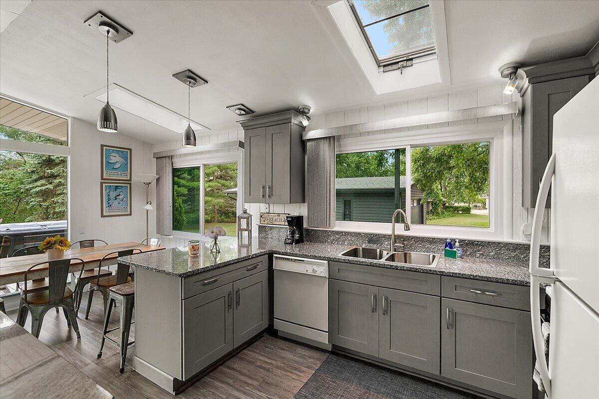5501 Sunset Path Stevensville MI 49127