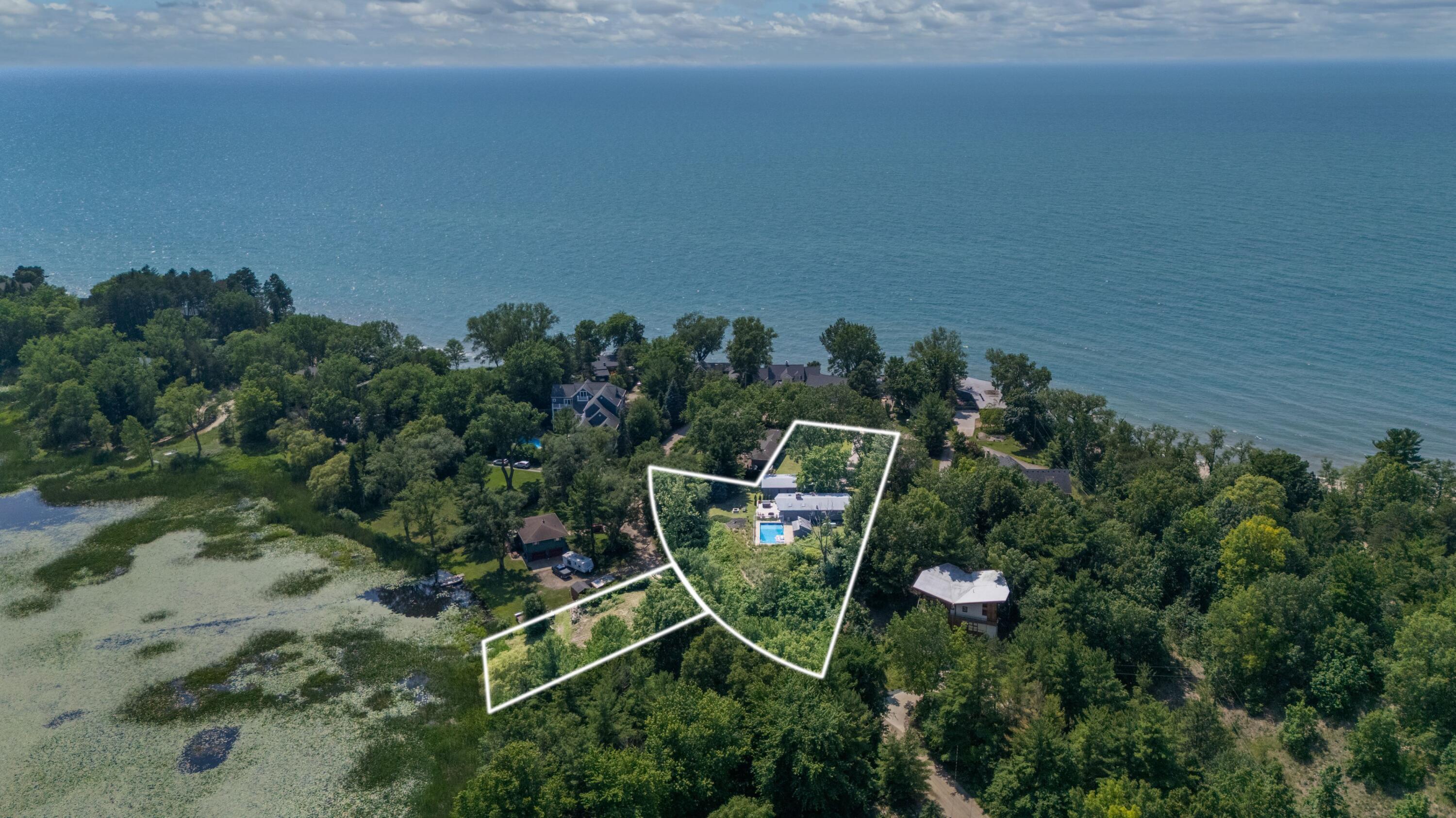5501 Sunset Path Stevensville MI 49127