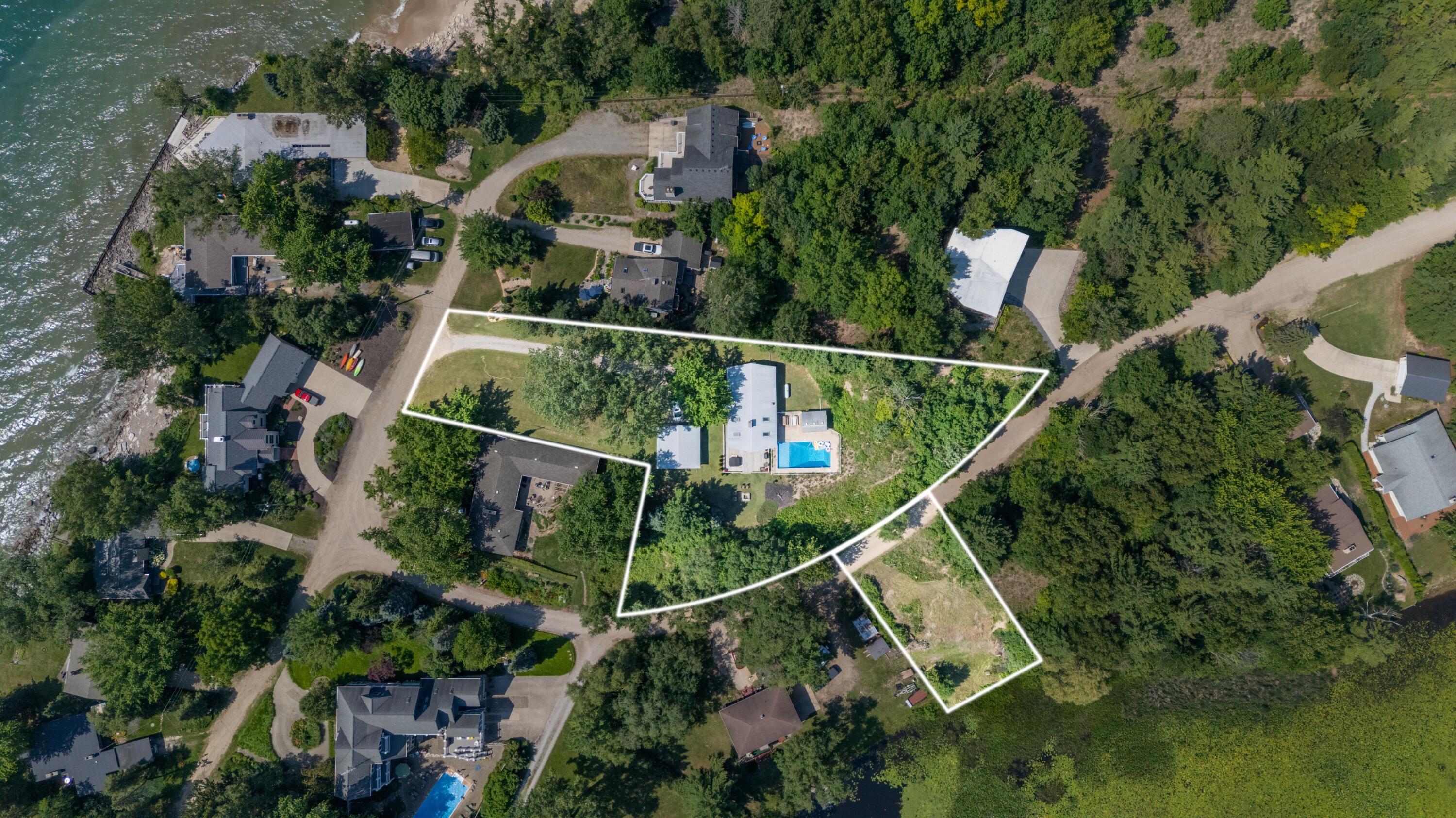 5501 Sunset Path Stevensville MI 49127