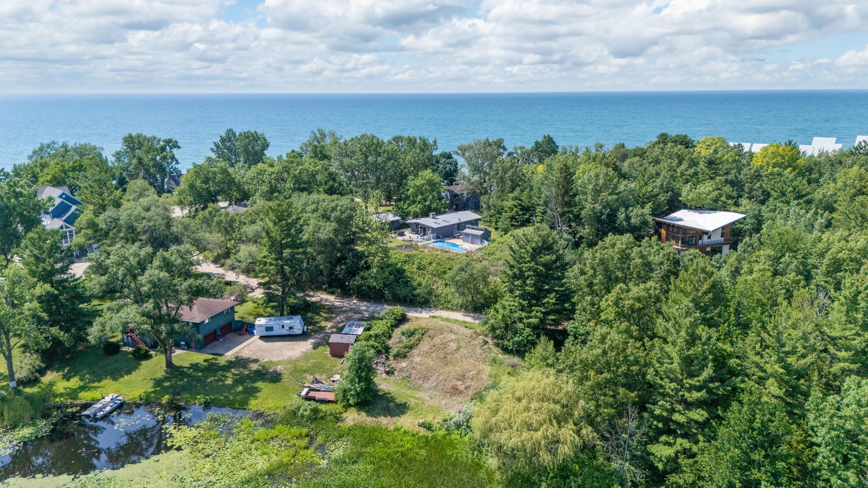 5501 Sunset Path Stevensville MI 49127
