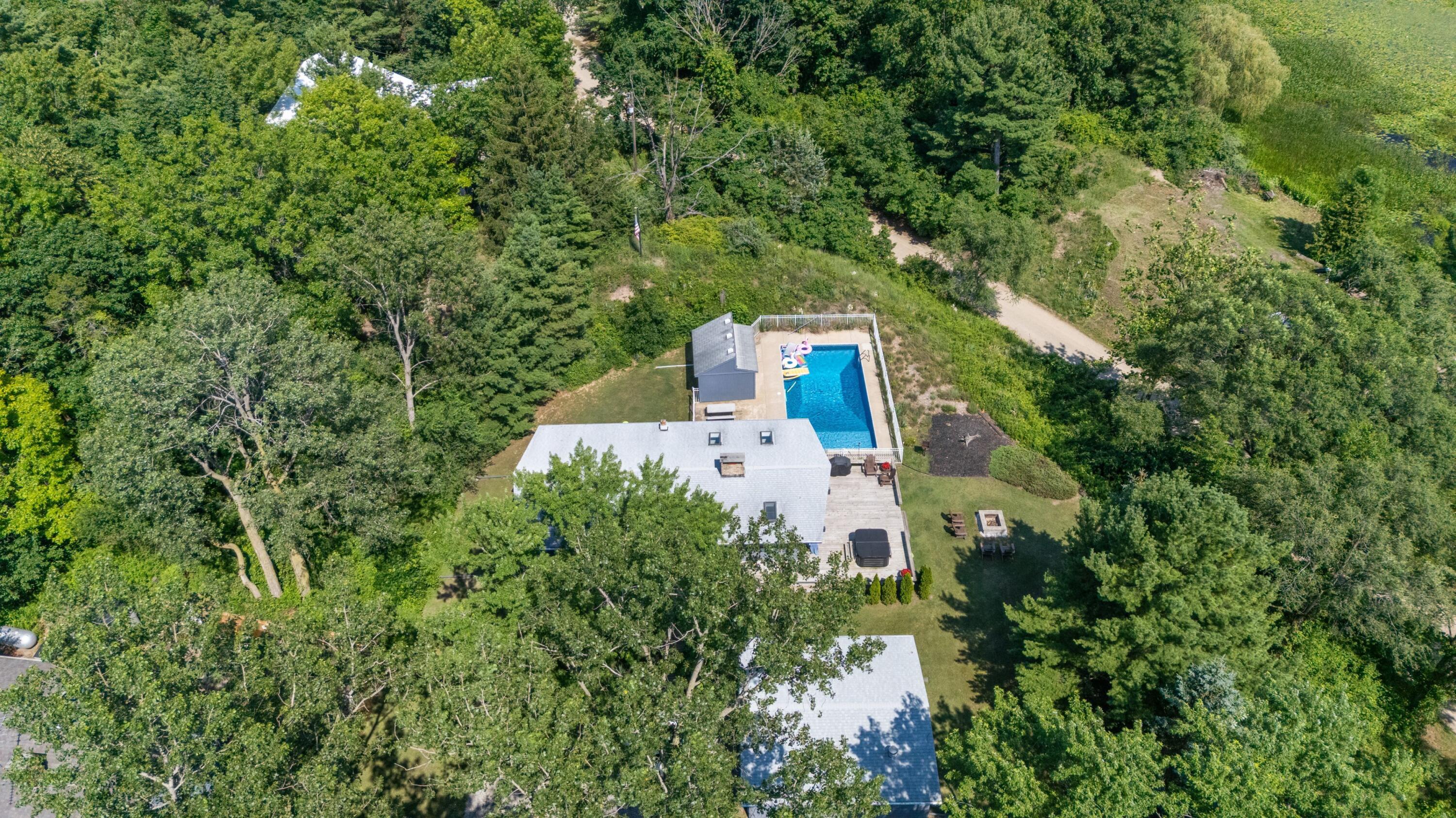 5501 Sunset Path Stevensville MI 49127