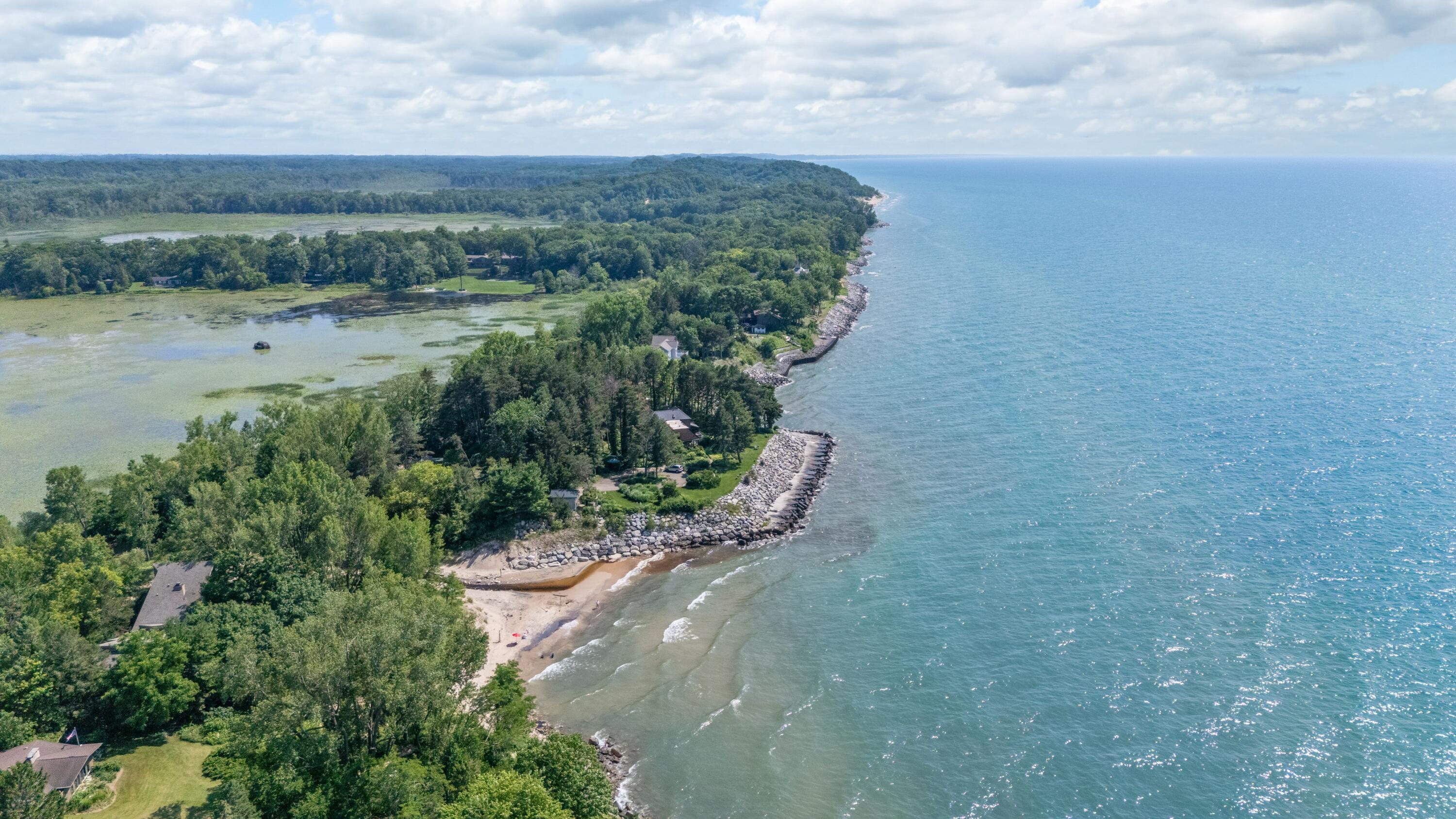 5501 Sunset Path Stevensville MI 49127