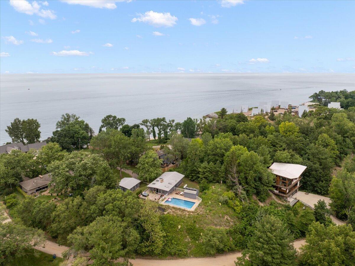 5501 Sunset Path Stevensville MI 49127