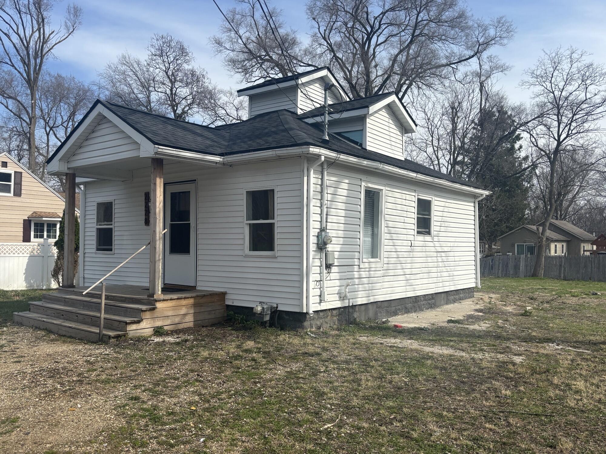 2228 Regent Street Kalamazoo MI 49004