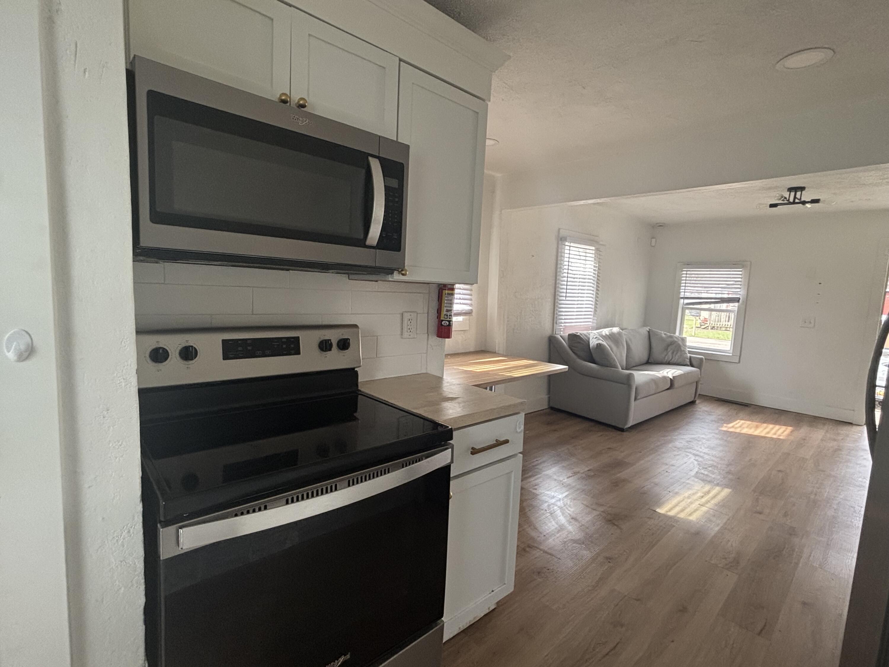 2228 Regent Street Kalamazoo MI 49004