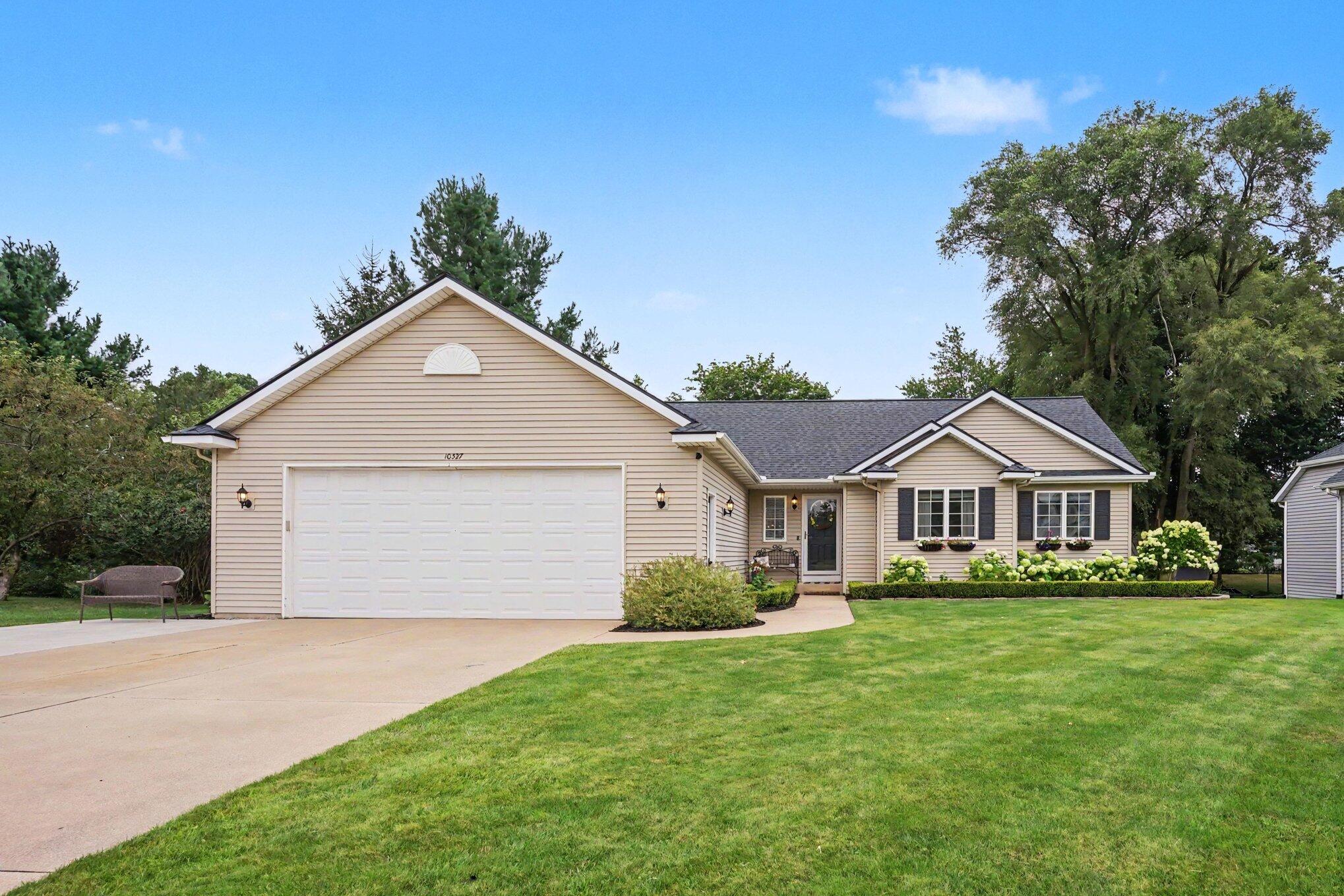 10327 Sara Mae Drive Zeeland MI 49464