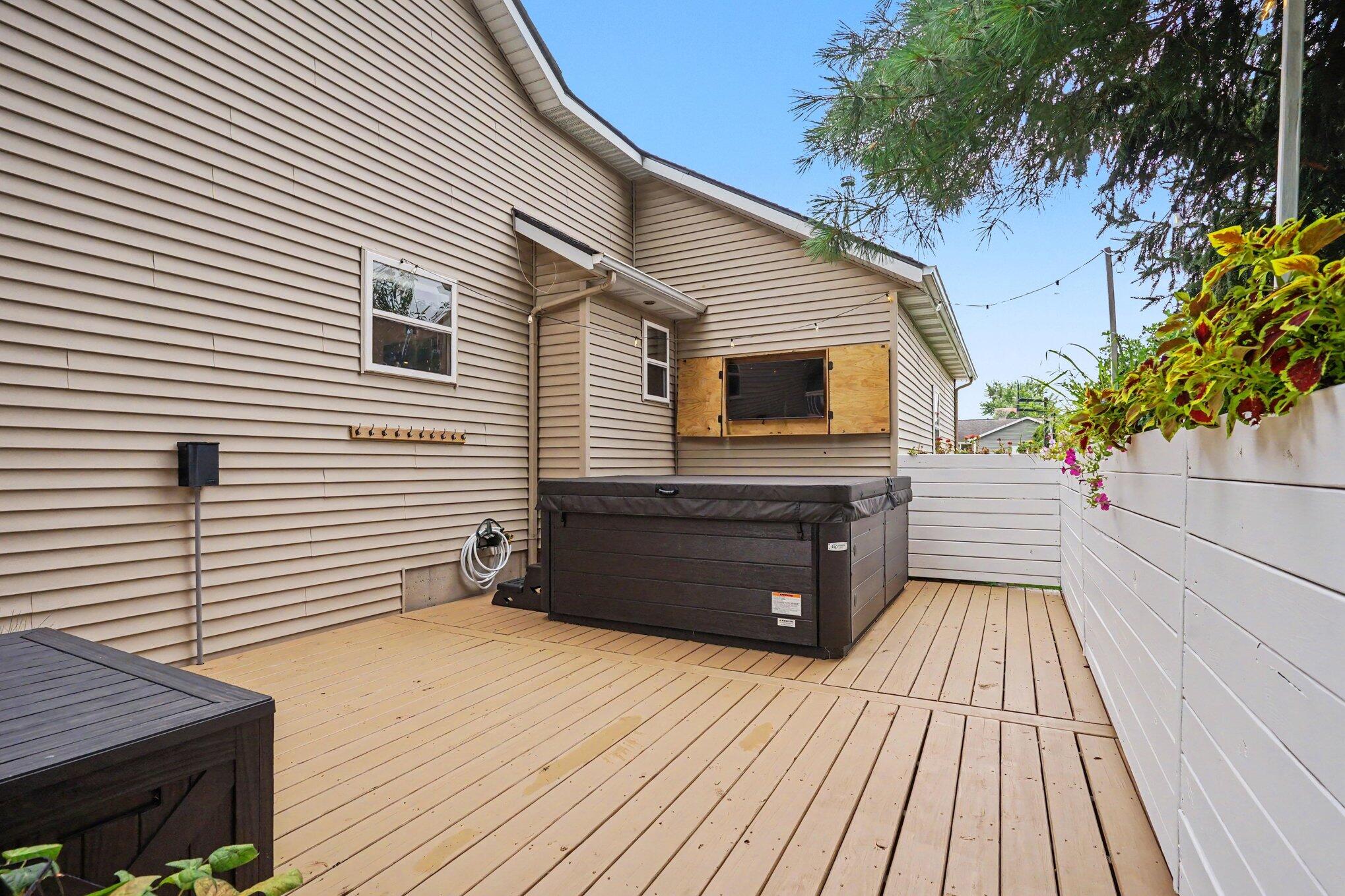 10327 Sara Mae Drive Zeeland MI 49464
