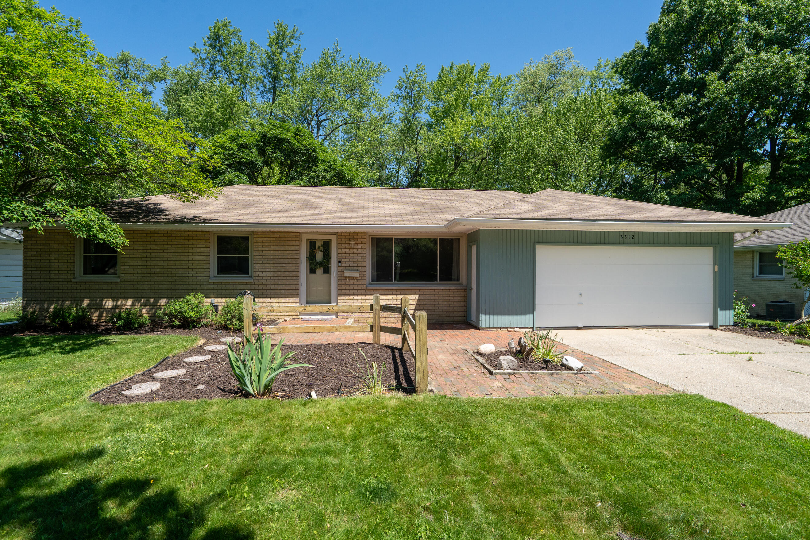 3312 Tamsin Avenue Kalamazoo MI 49008