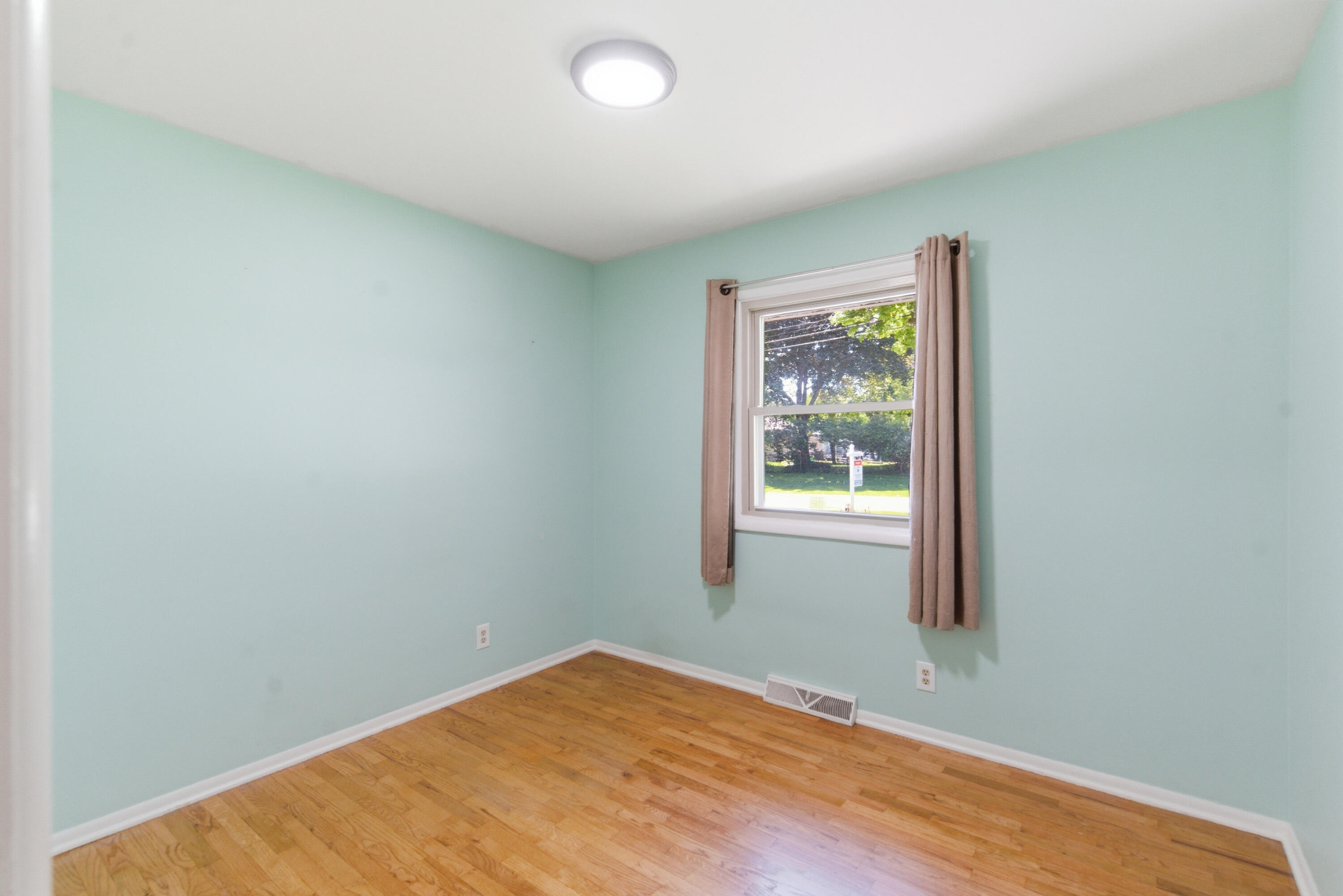 3312 Tamsin Avenue Kalamazoo MI 49008
