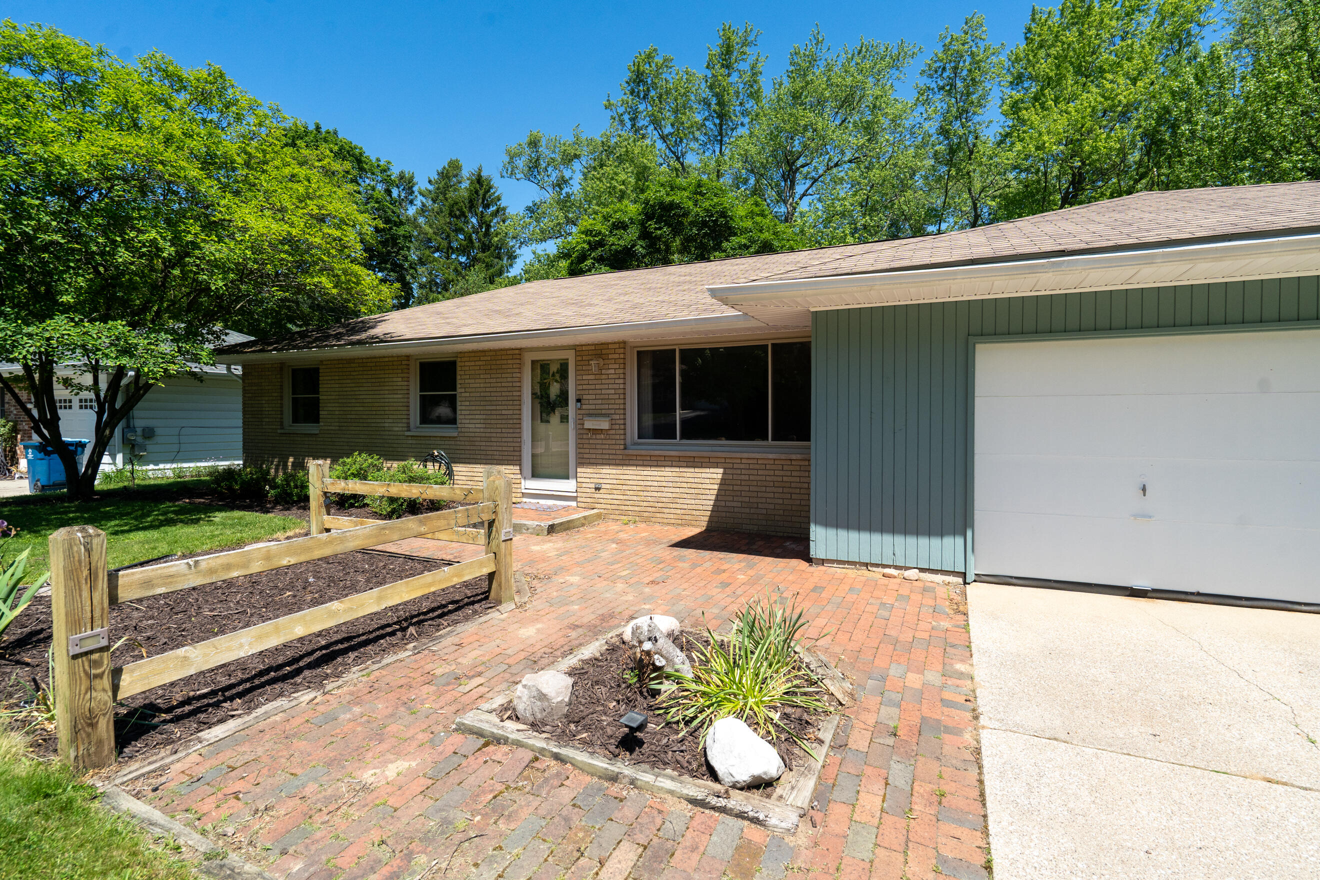 3312 Tamsin Avenue Kalamazoo MI 49008
