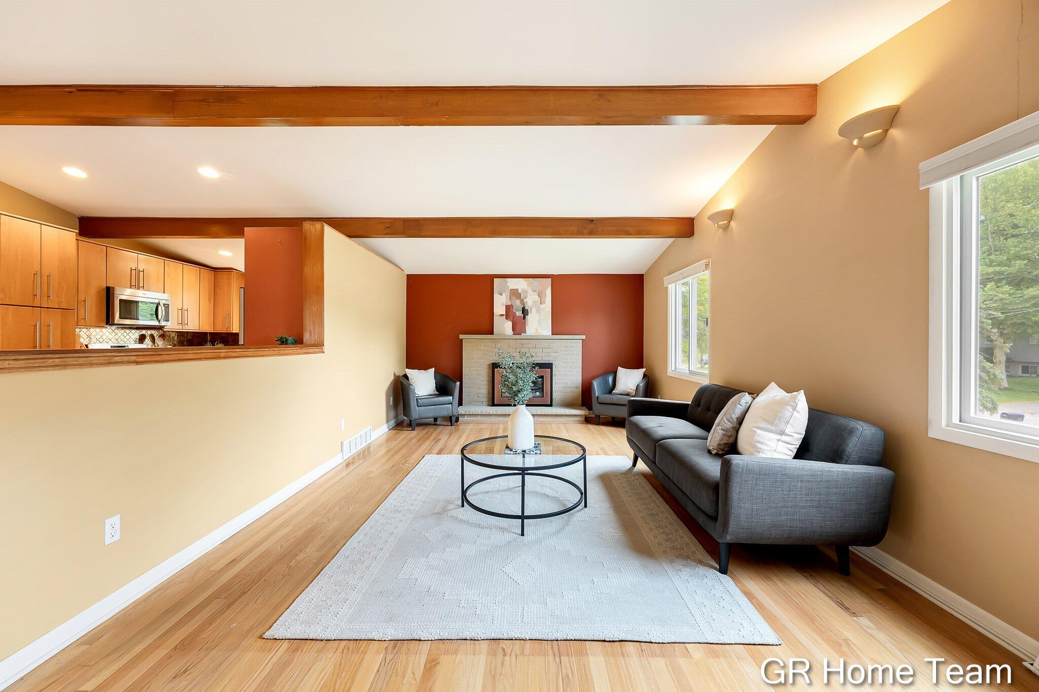 895 Bellewood Drive SE Grand Rapids MI 49508