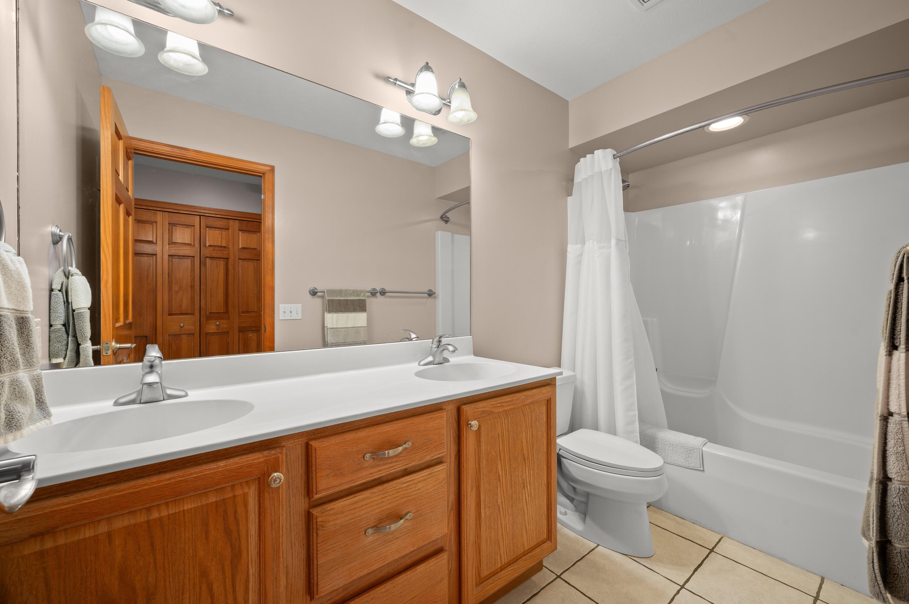 9847 Quail Run Court Bridgman MI 49106
