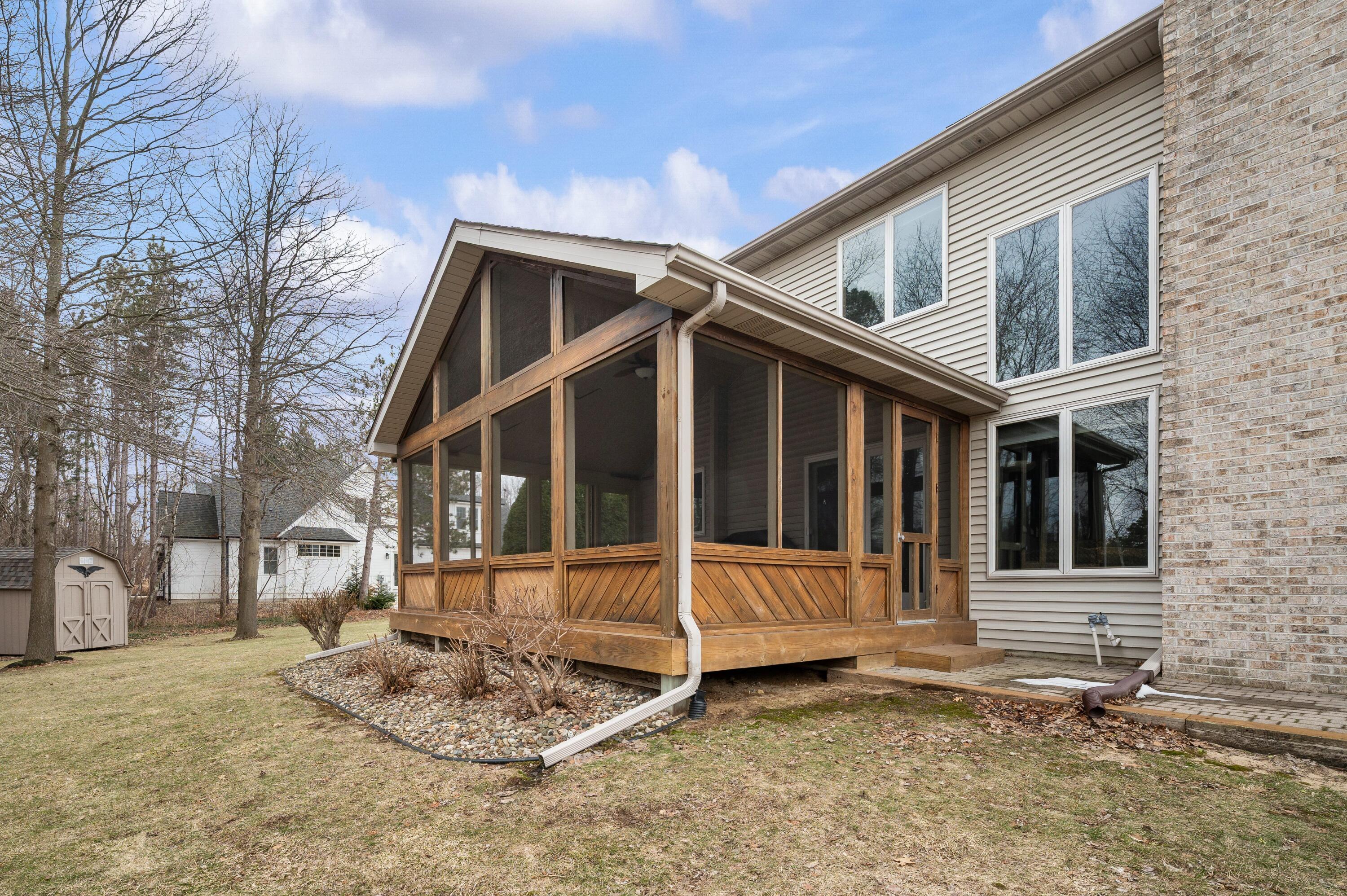 9847 Quail Run Court Bridgman MI 49106