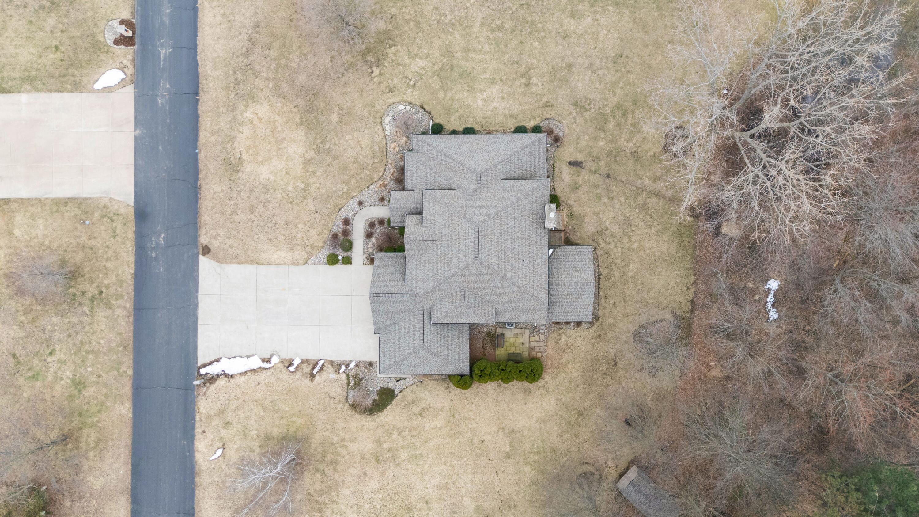 9847 Quail Run Court Bridgman MI 49106
