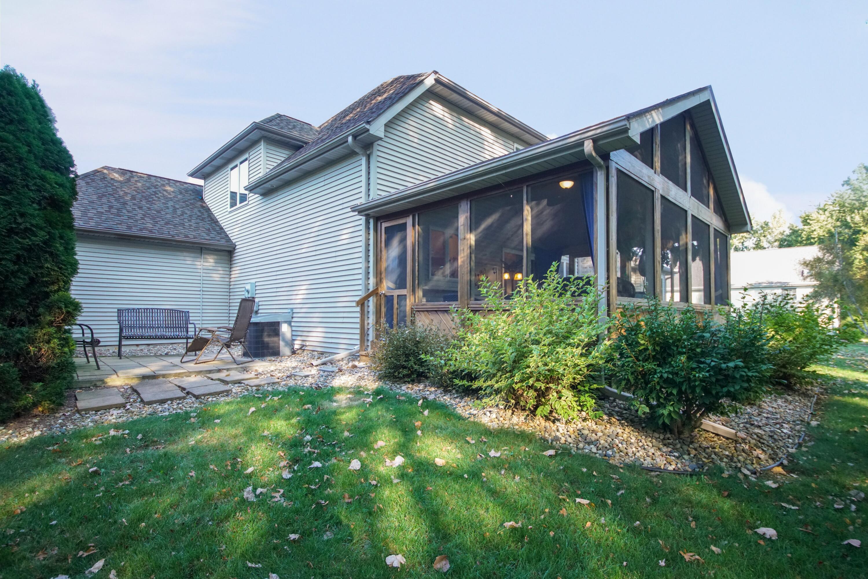 9847 Quail Run Court Bridgman MI 49106