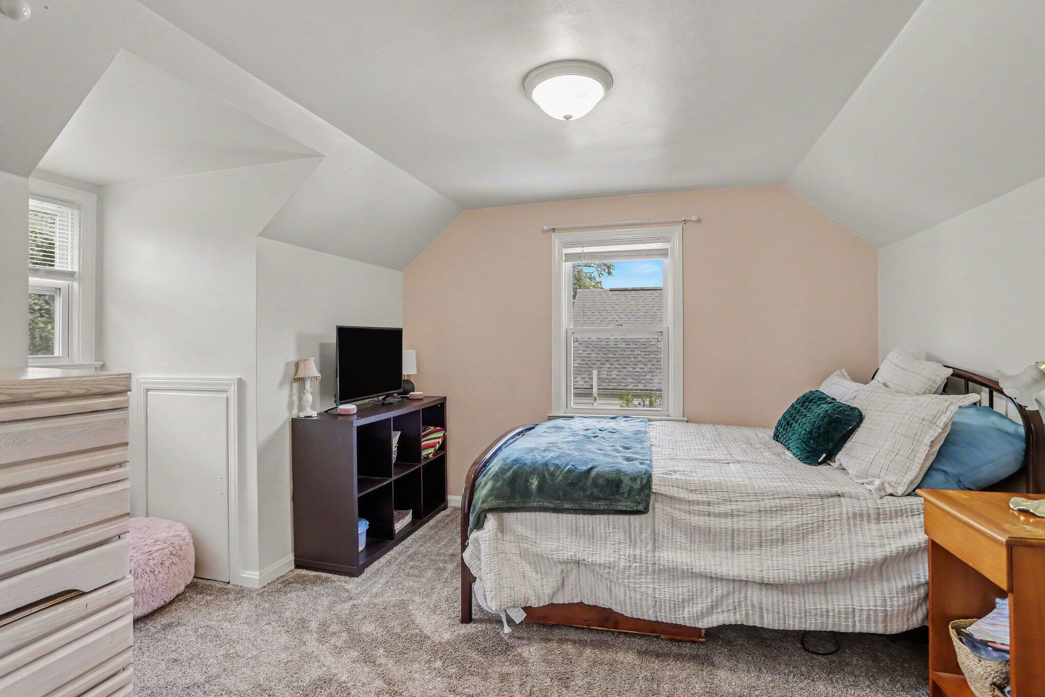 2140 Royce Avenue Kalamazoo MI 49001