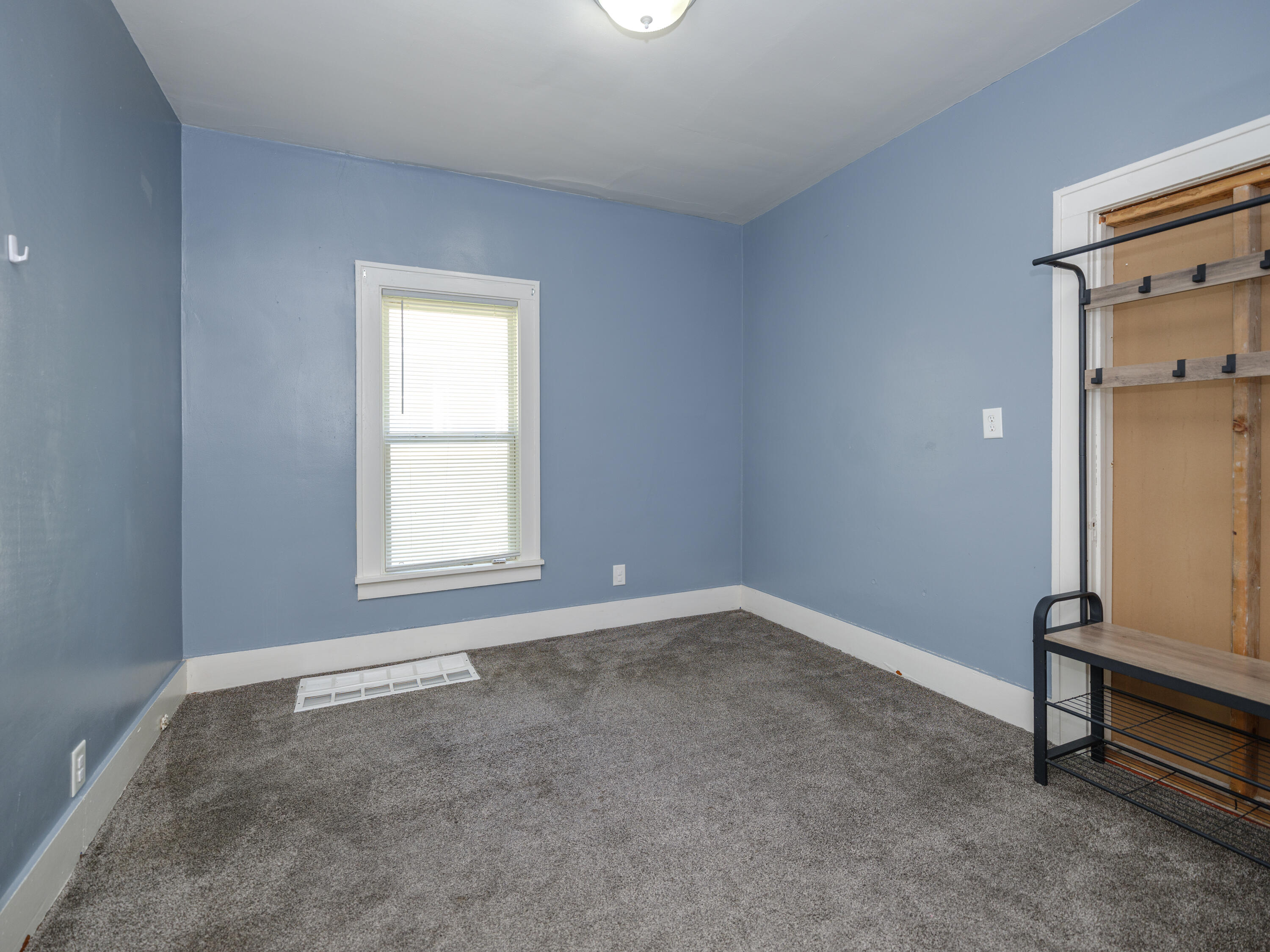 812 Washburn Avenue Kalamazoo MI 49048