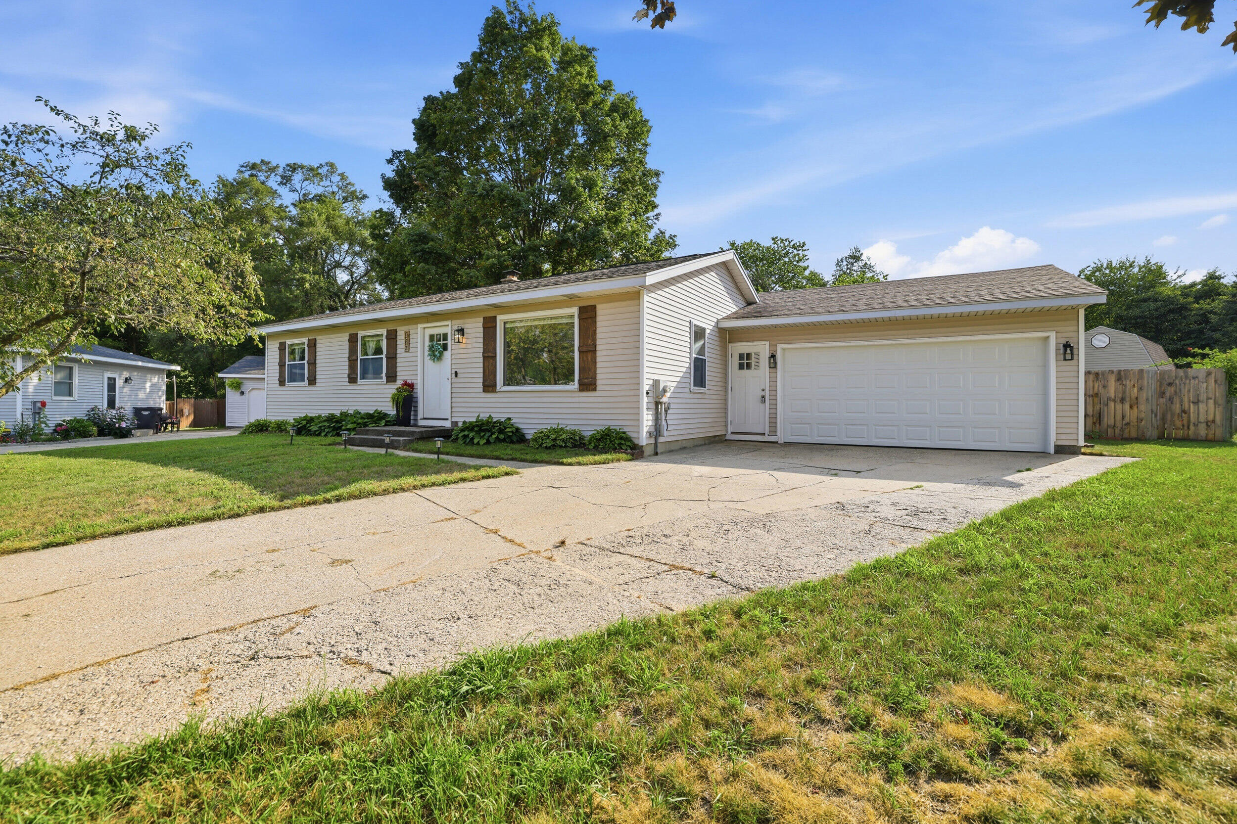 5951 Brookridge Court SE Grand Rapids MI 49508