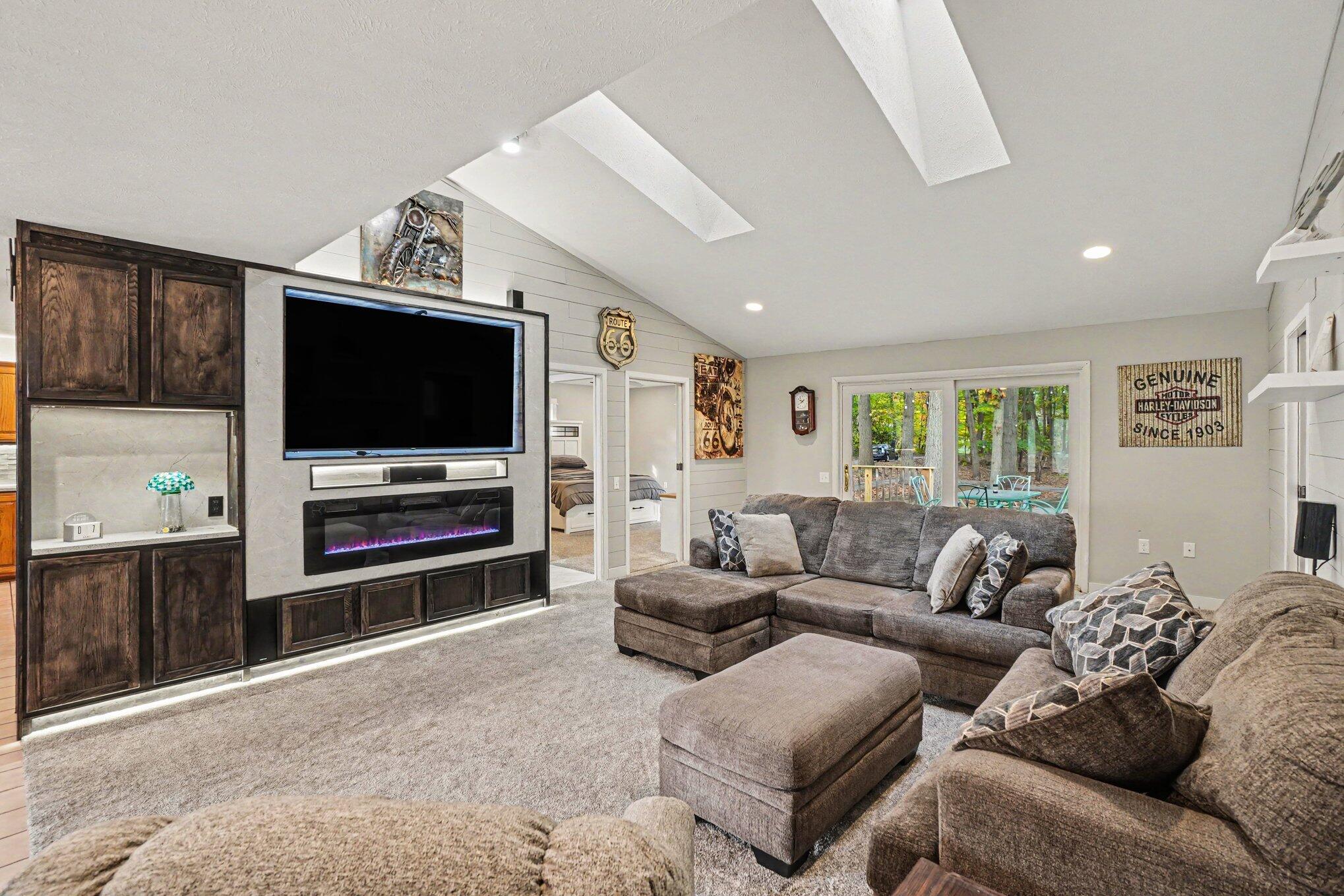 579 Howard Avenue Holland MI 49424