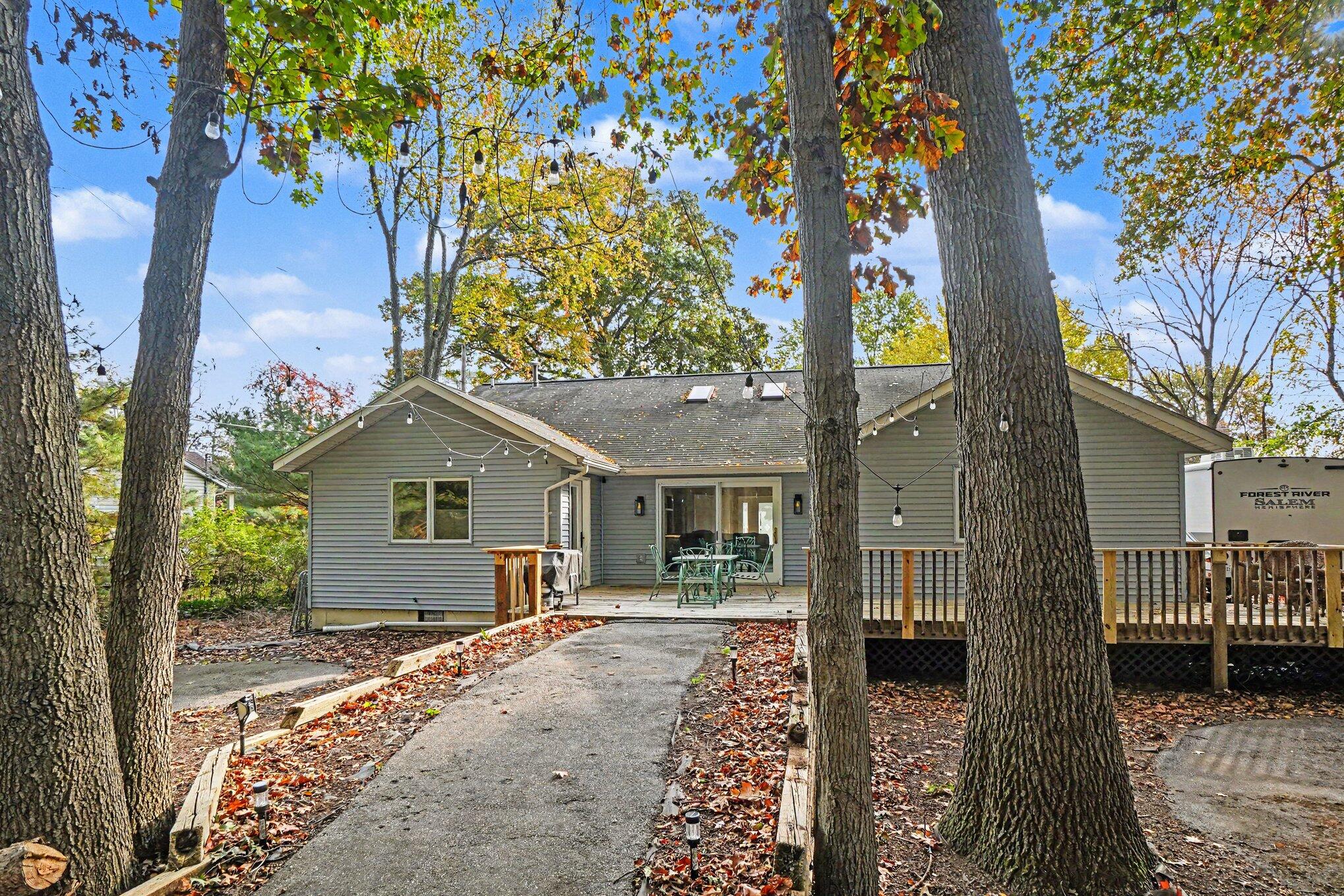 579 Howard Avenue Holland MI 49424