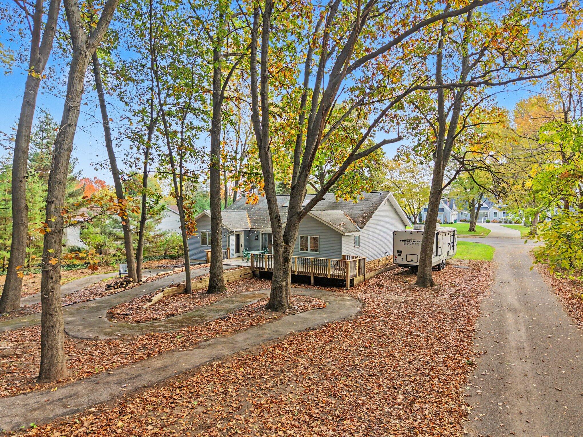 579 Howard Avenue Holland MI 49424