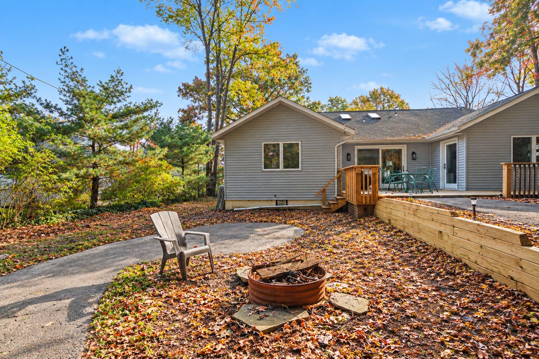 579 Howard Avenue Holland MI 49424