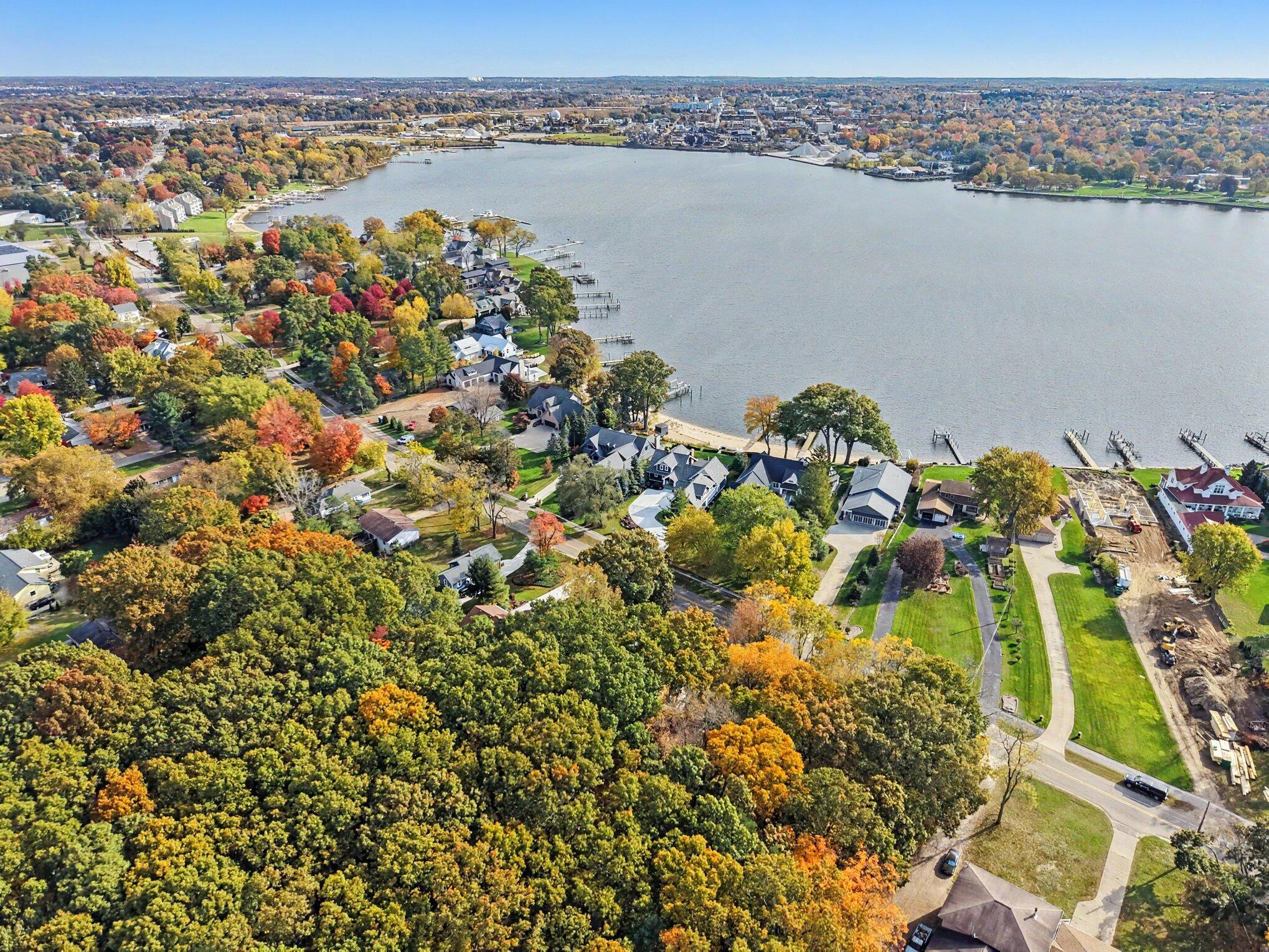 579 Howard Avenue Holland MI 49424