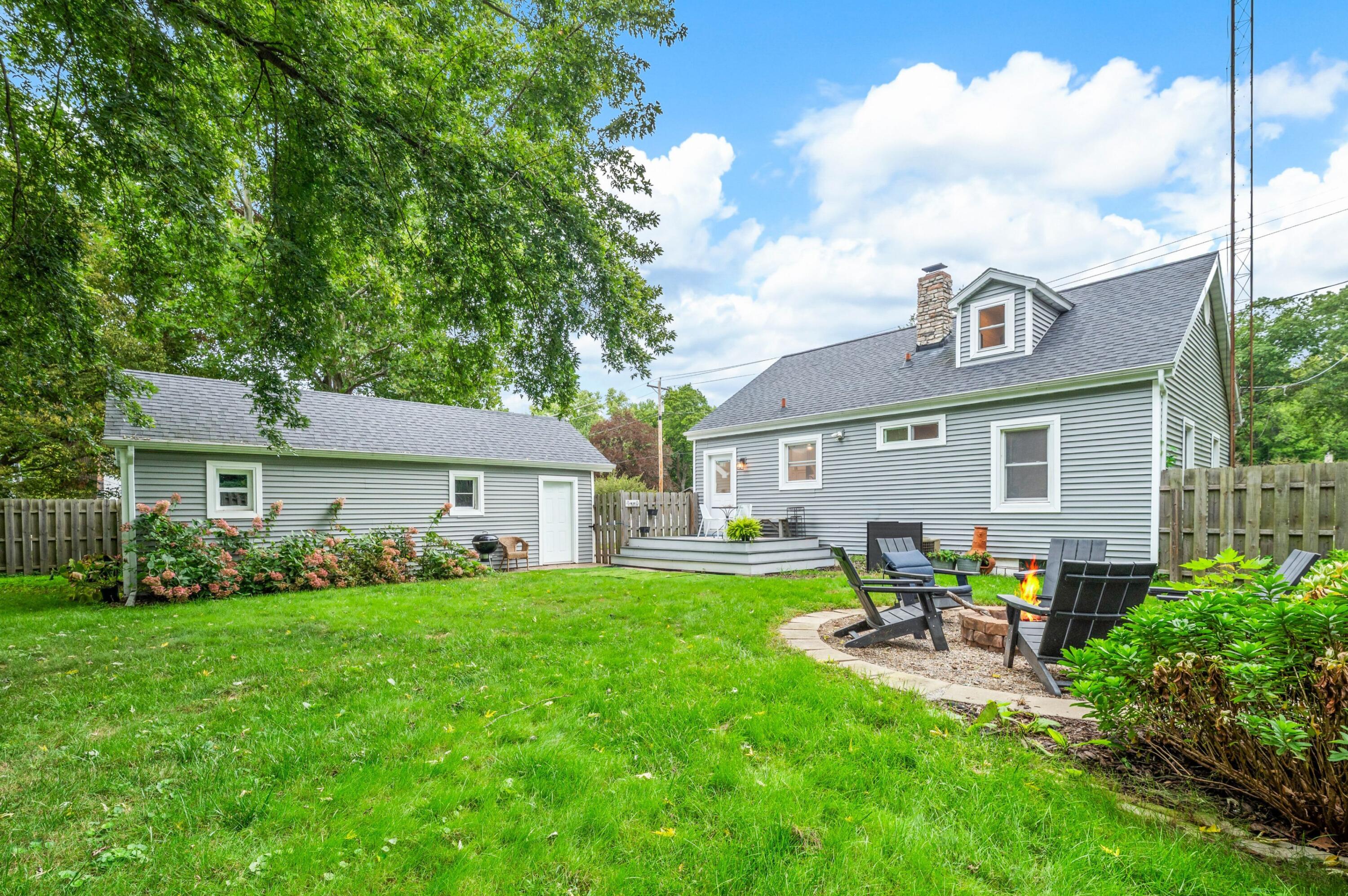 4604 Cleveland Avenue Stevensville MI 49127