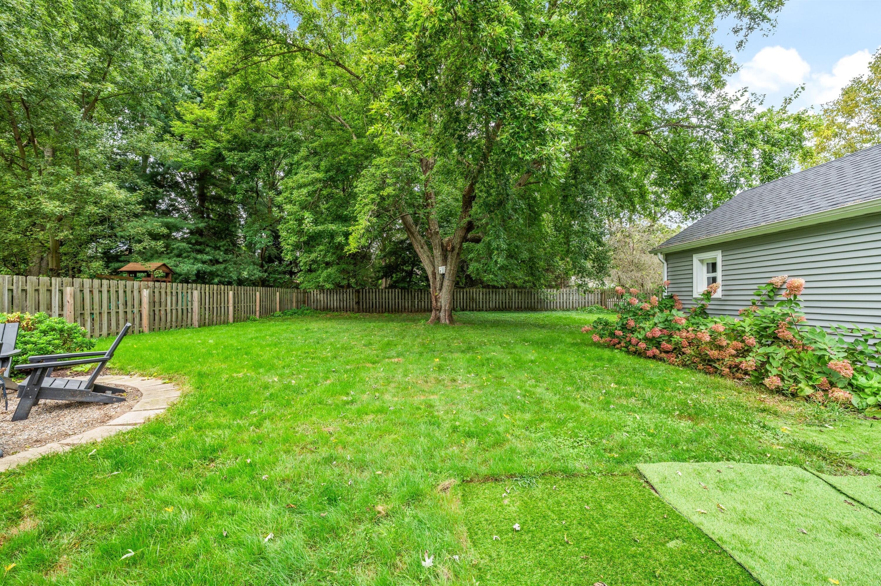 4604 Cleveland Avenue Stevensville MI 49127
