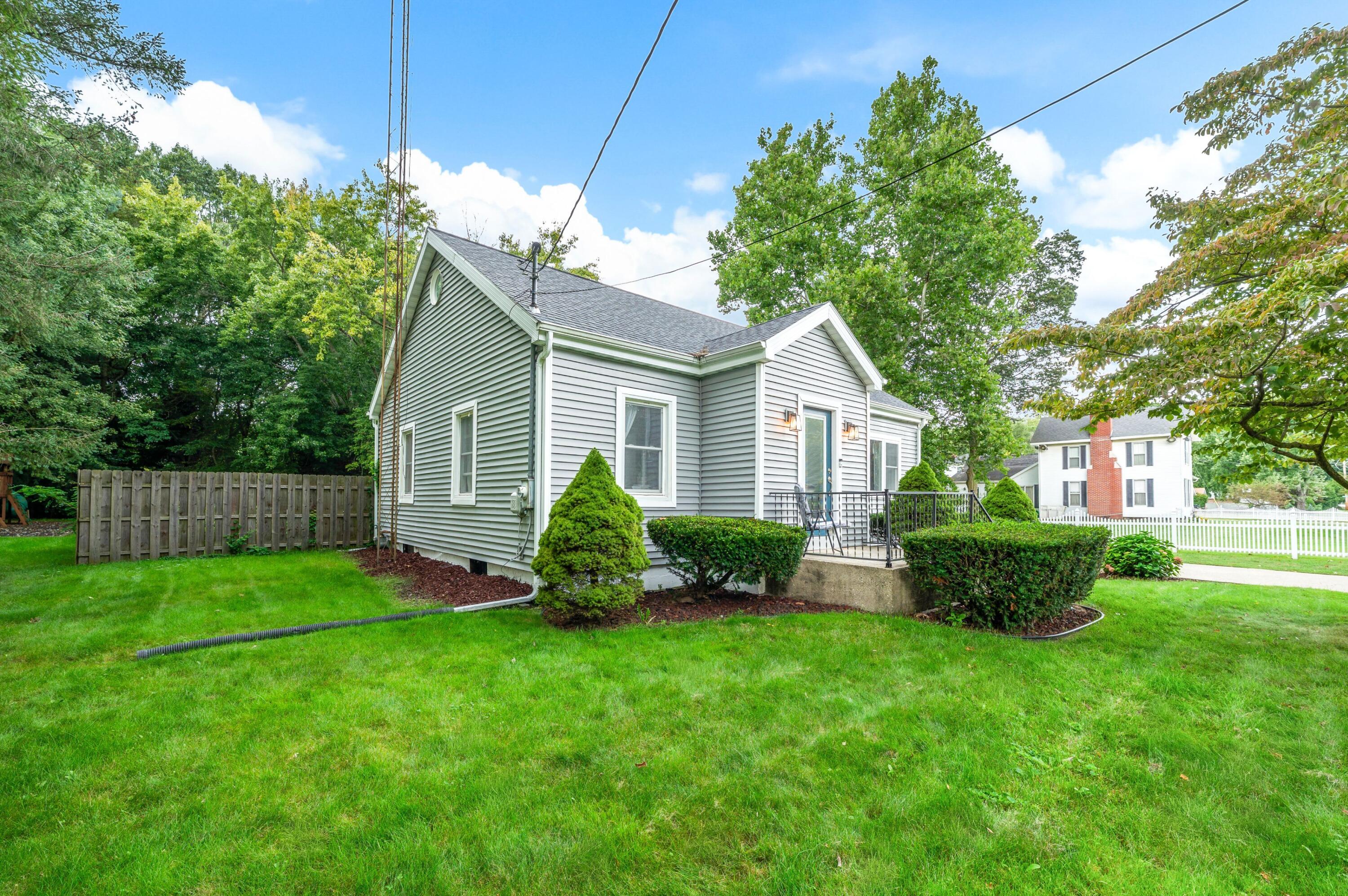 4604 Cleveland Avenue Stevensville MI 49127