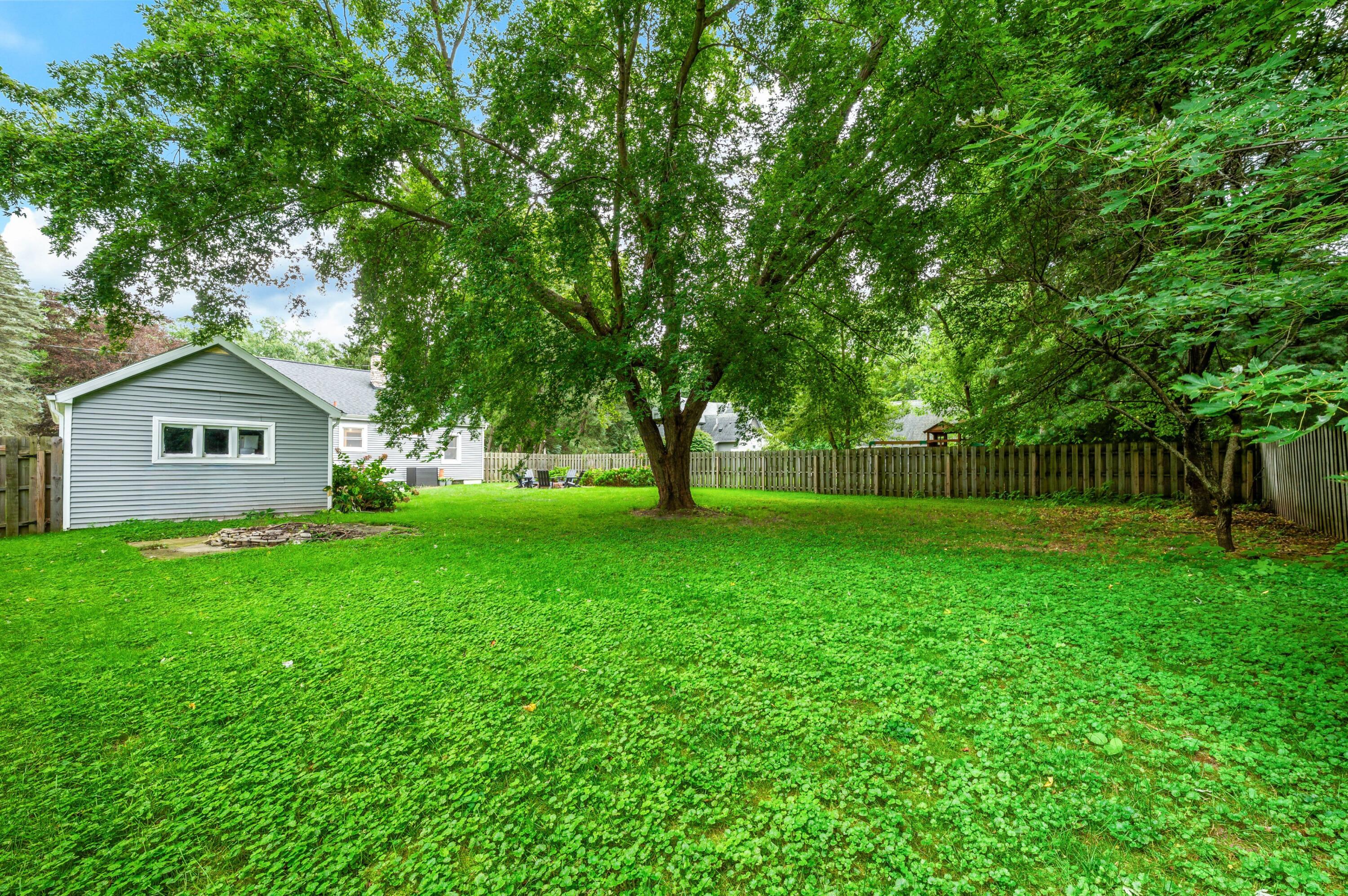 4604 Cleveland Avenue Stevensville MI 49127