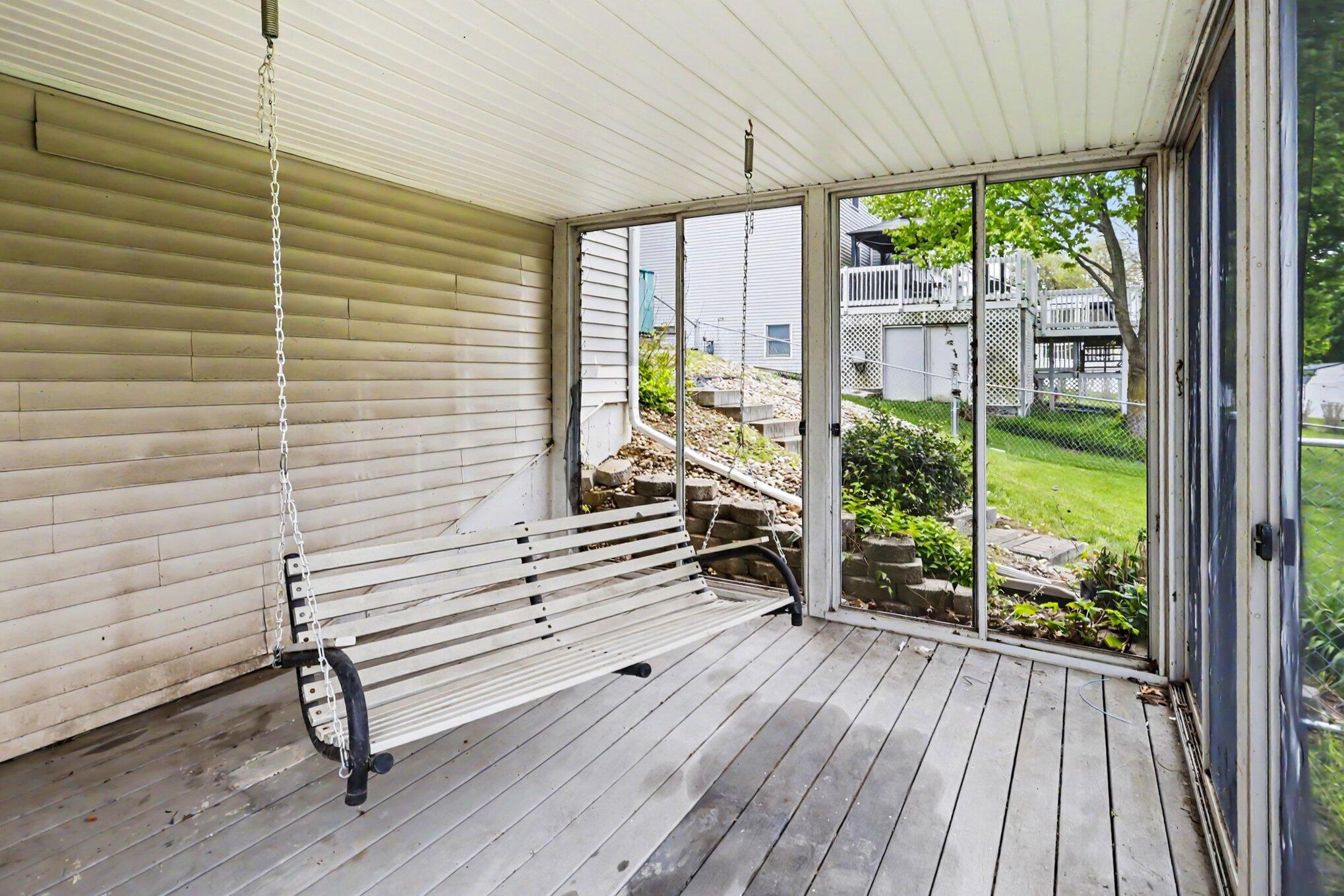 703 Ottawa Court Buchanan MI 49107