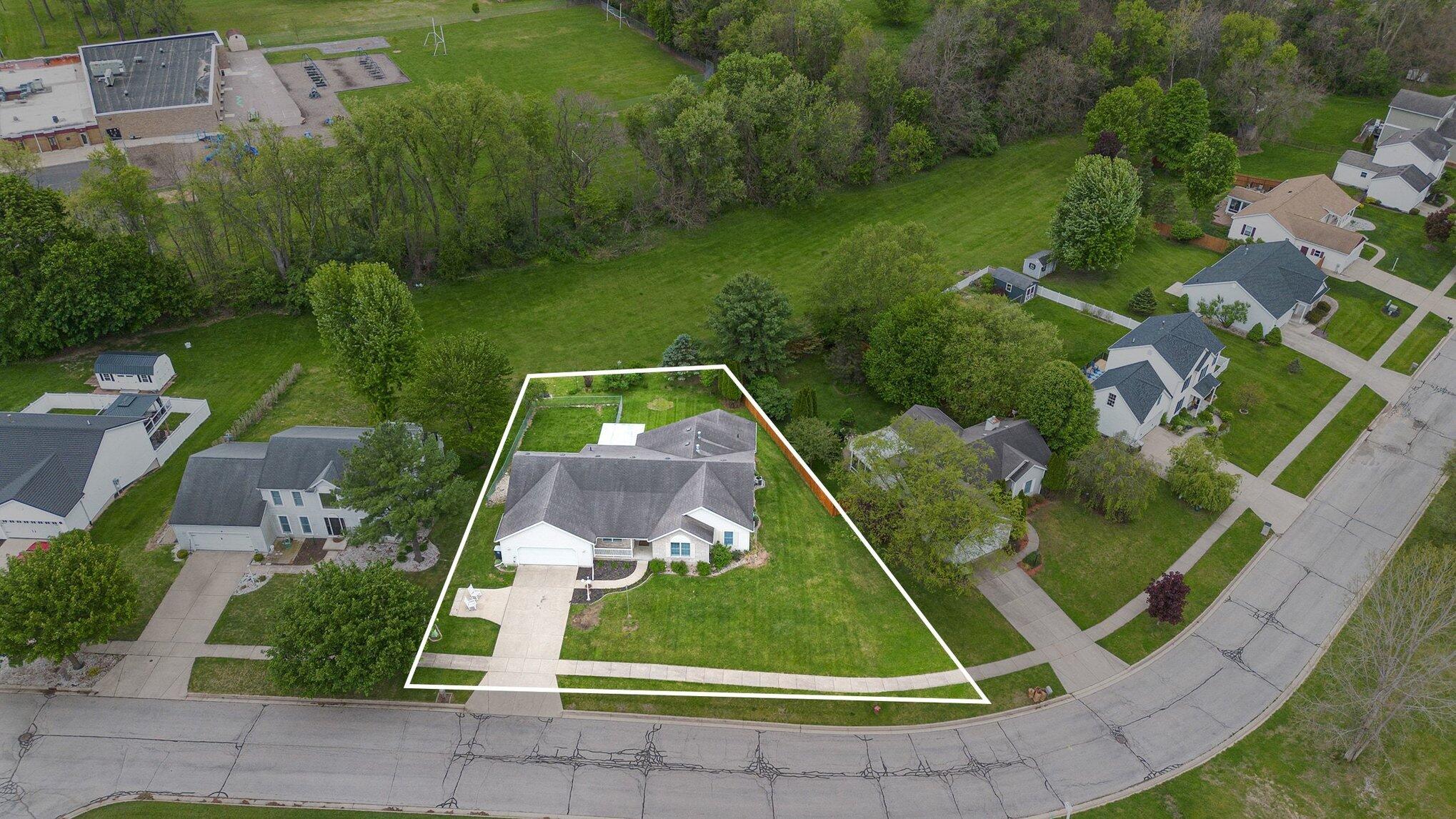 703 Ottawa Court Buchanan MI 49107