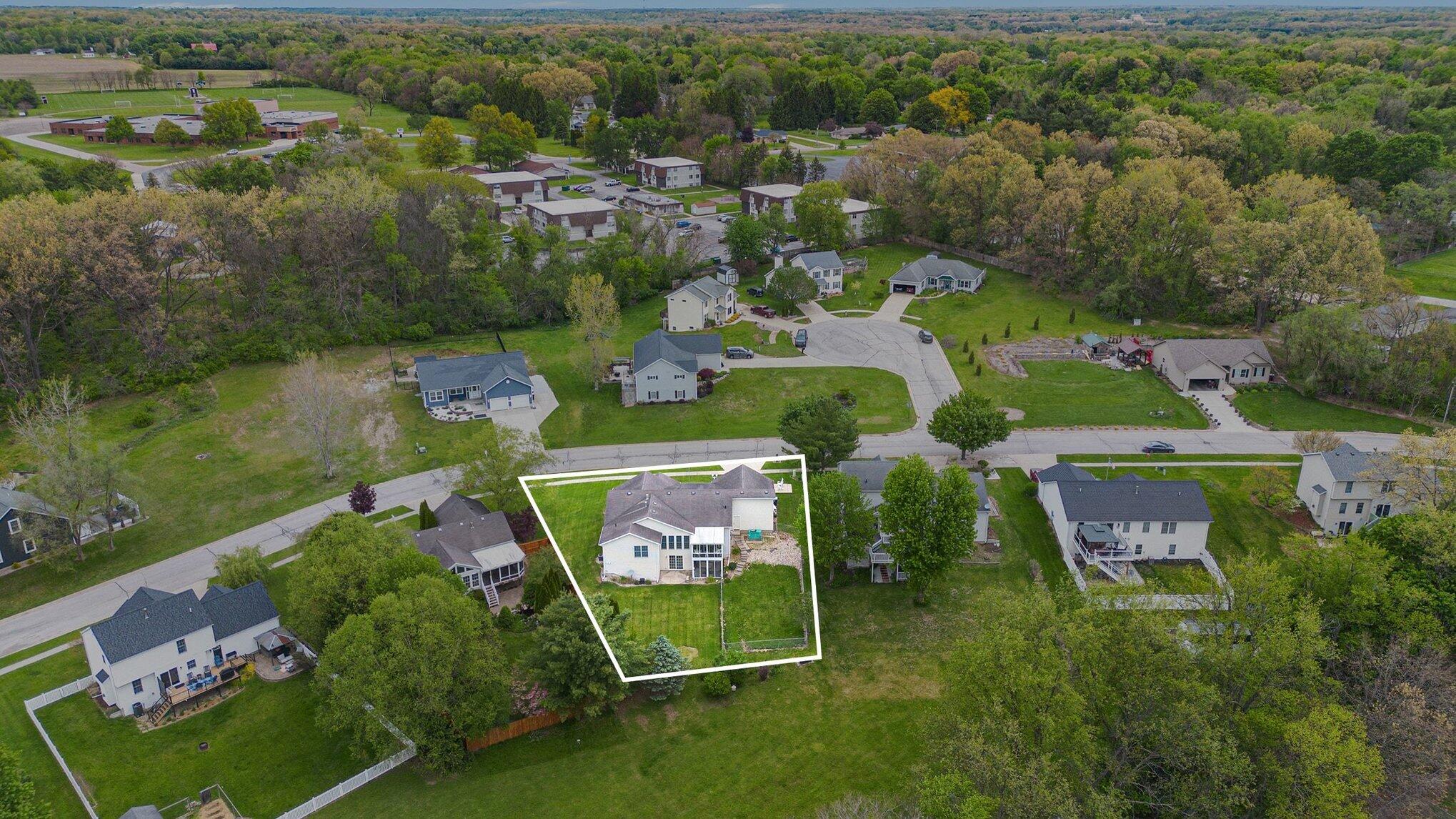 703 Ottawa Court Buchanan MI 49107